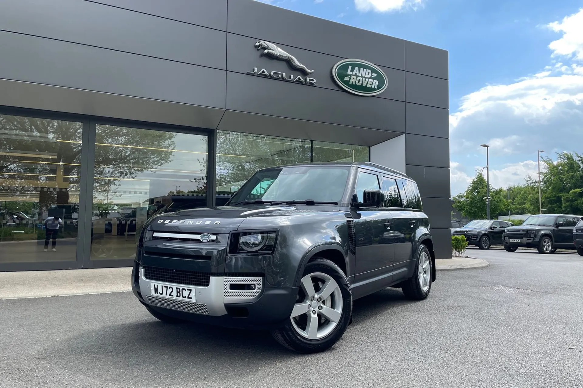 LAND ROVER DEFENDER thumbnail image number 30
