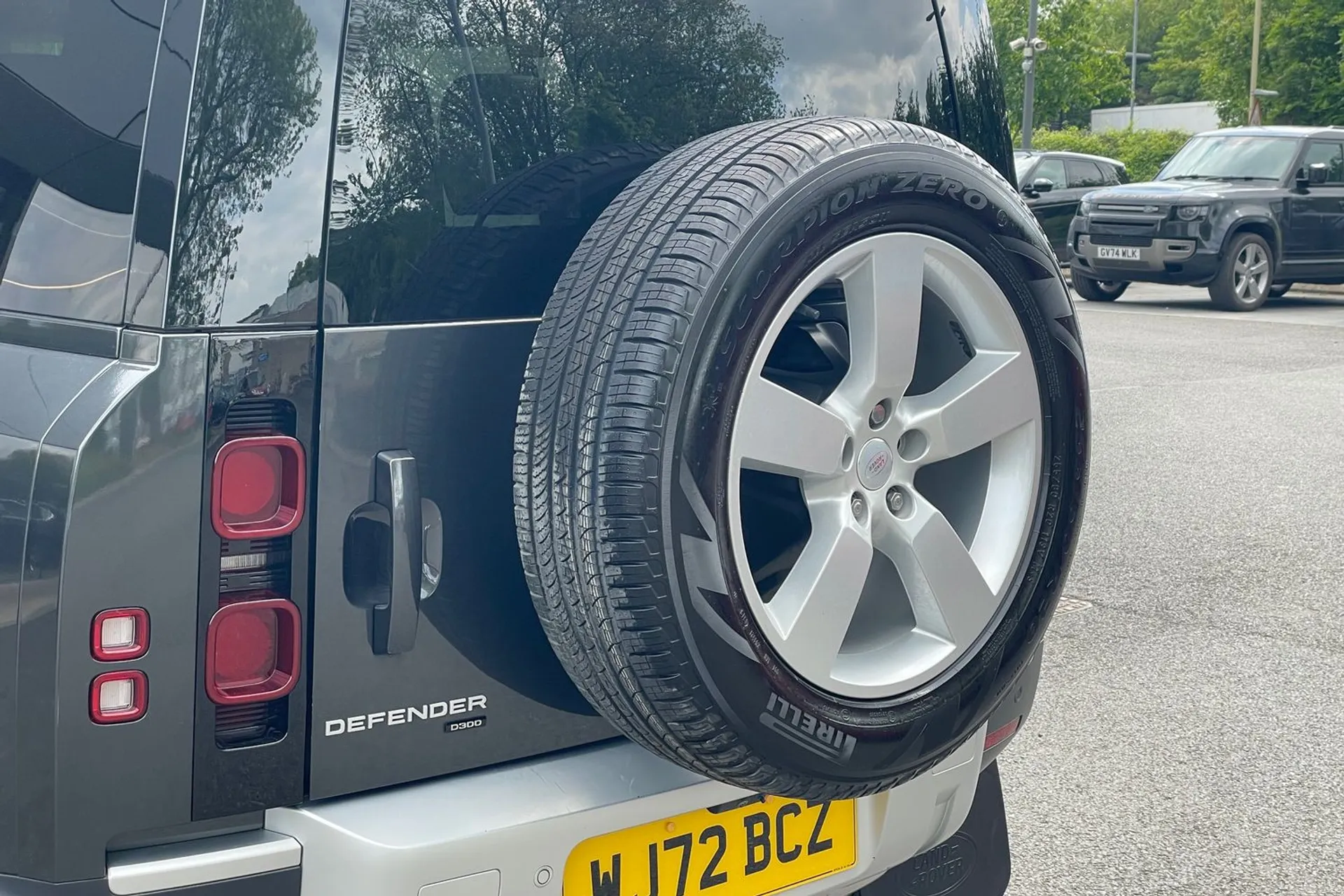 LAND ROVER DEFENDER thumbnail image number 52
