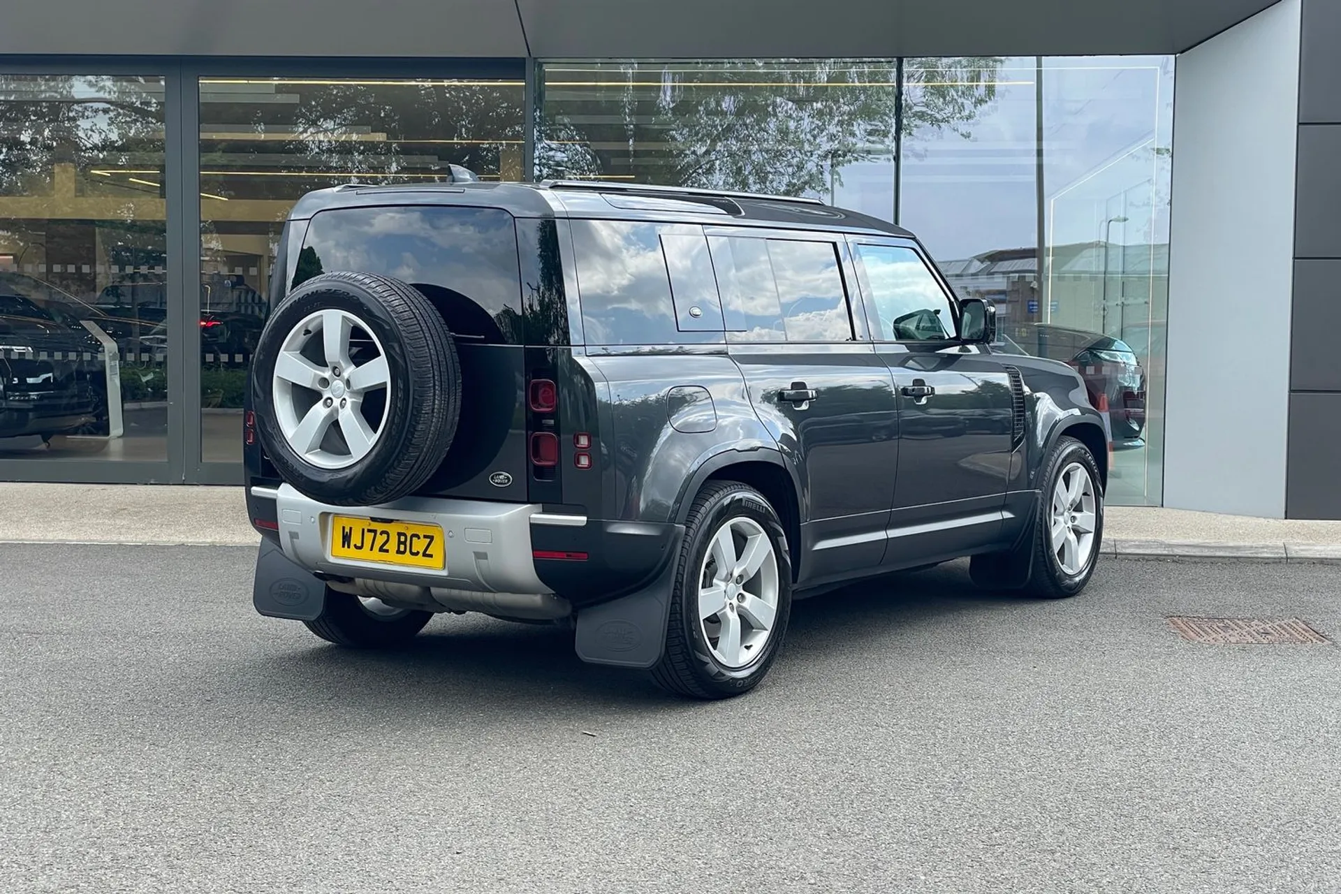 LAND ROVER DEFENDER thumbnail image number 7