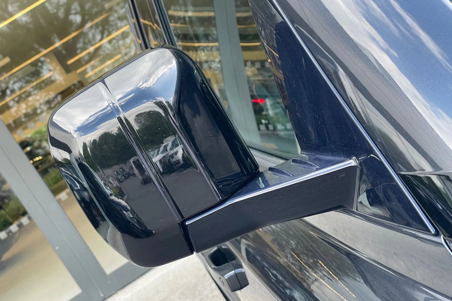 LAND ROVER DEFENDER thumbnail image number 62