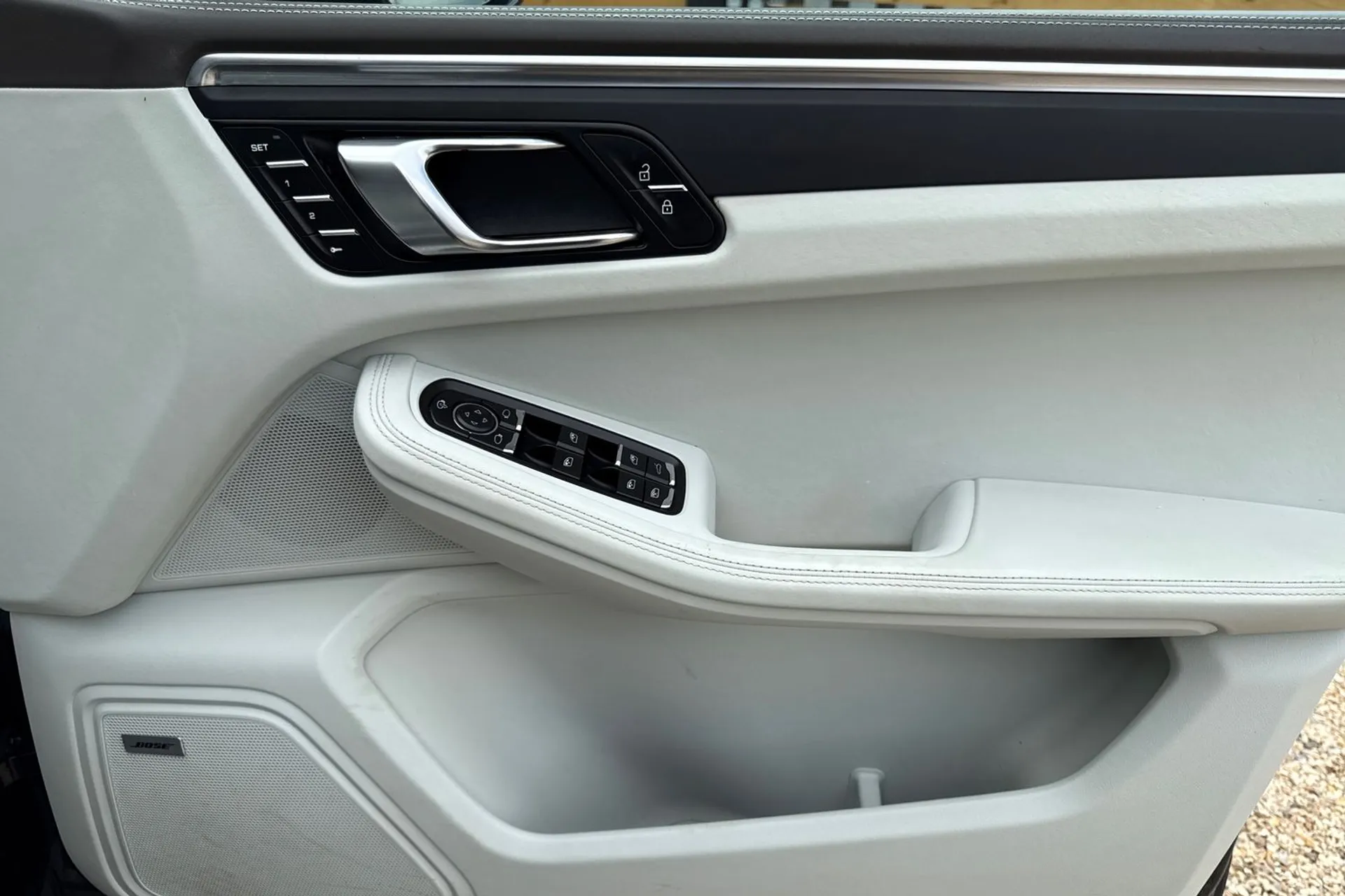 Porsche MACAN thumbnail image number 41
