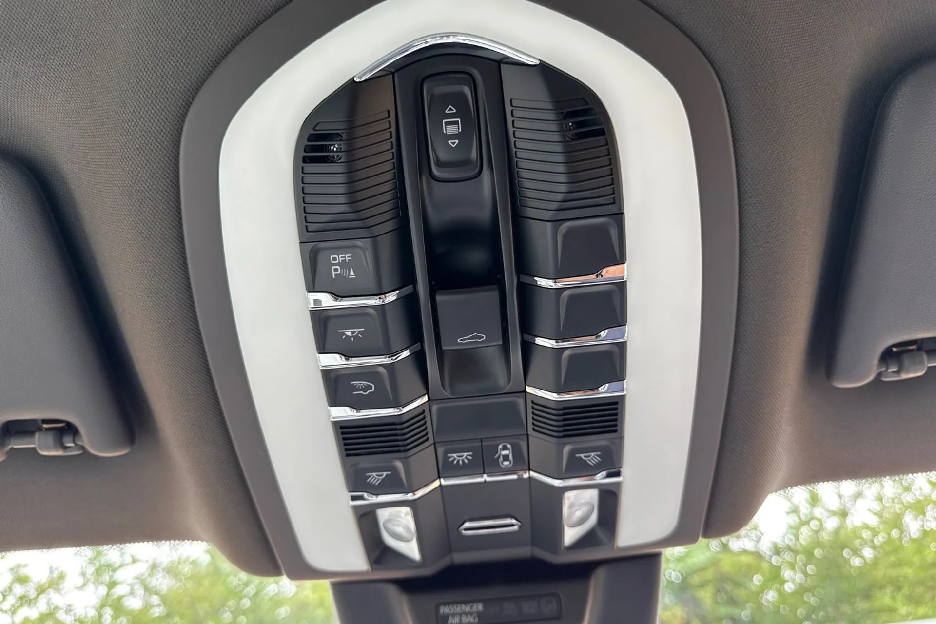 Porsche MACAN thumbnail image number 51