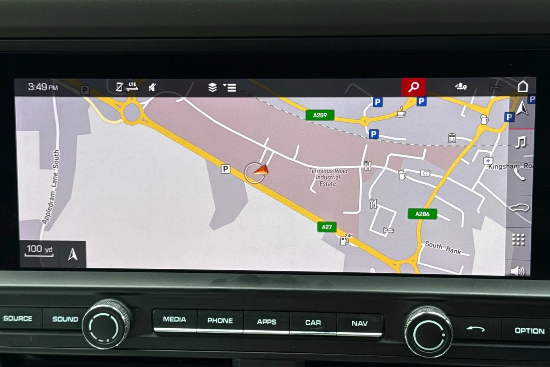 Porsche MACAN thumbnail image number 4