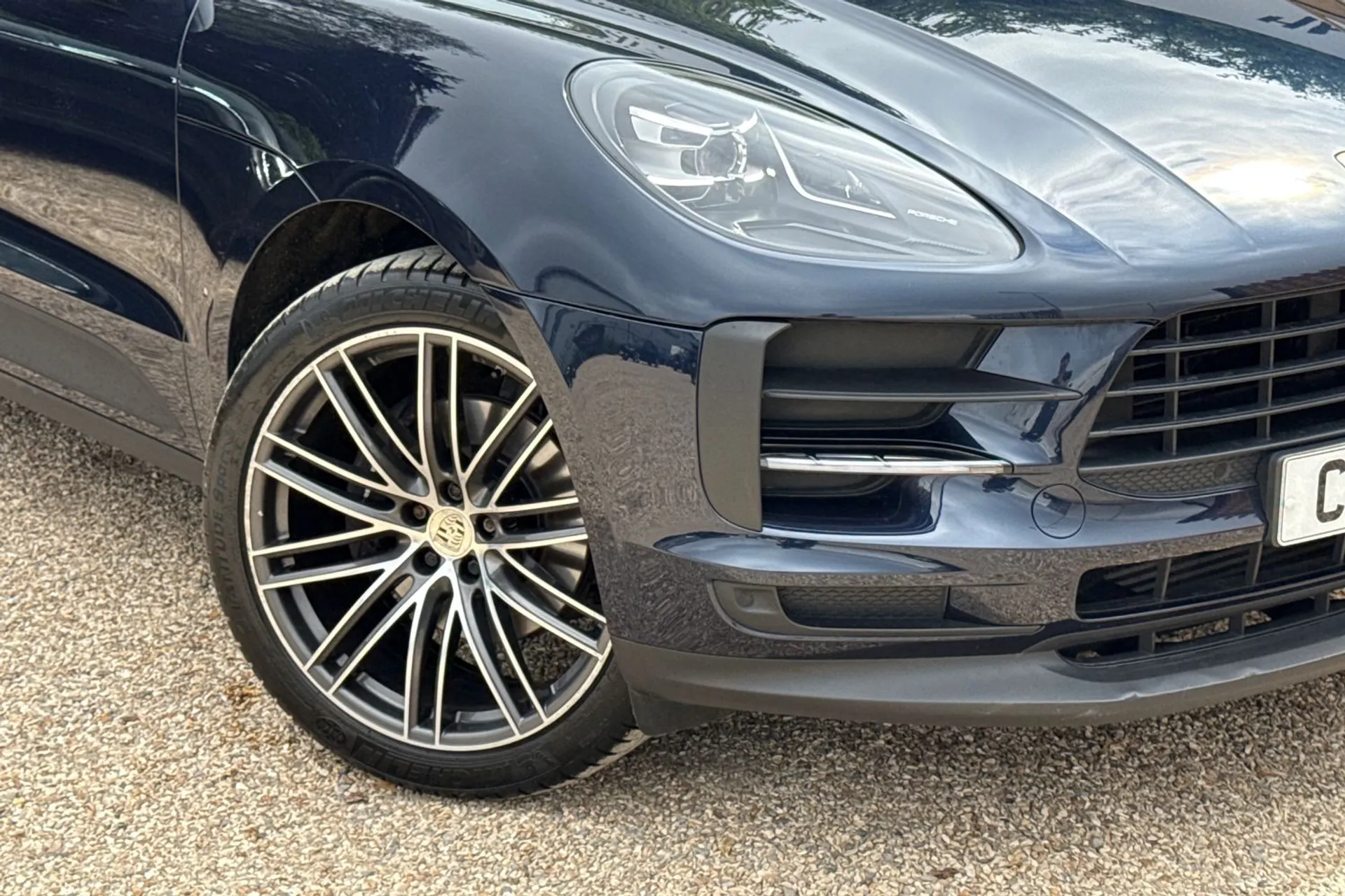 Porsche MACAN thumbnail image number 6