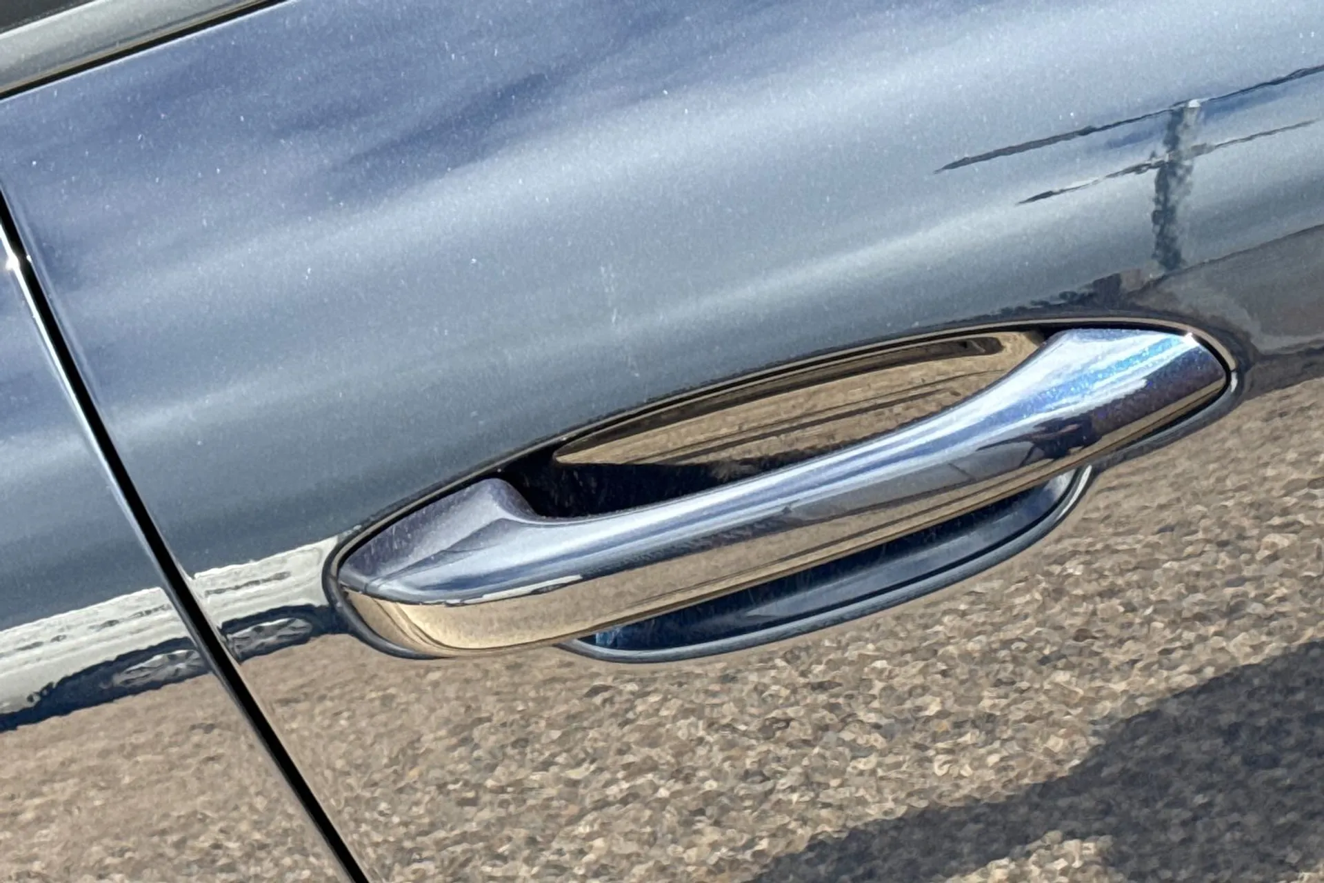 Porsche MACAN thumbnail image number 16