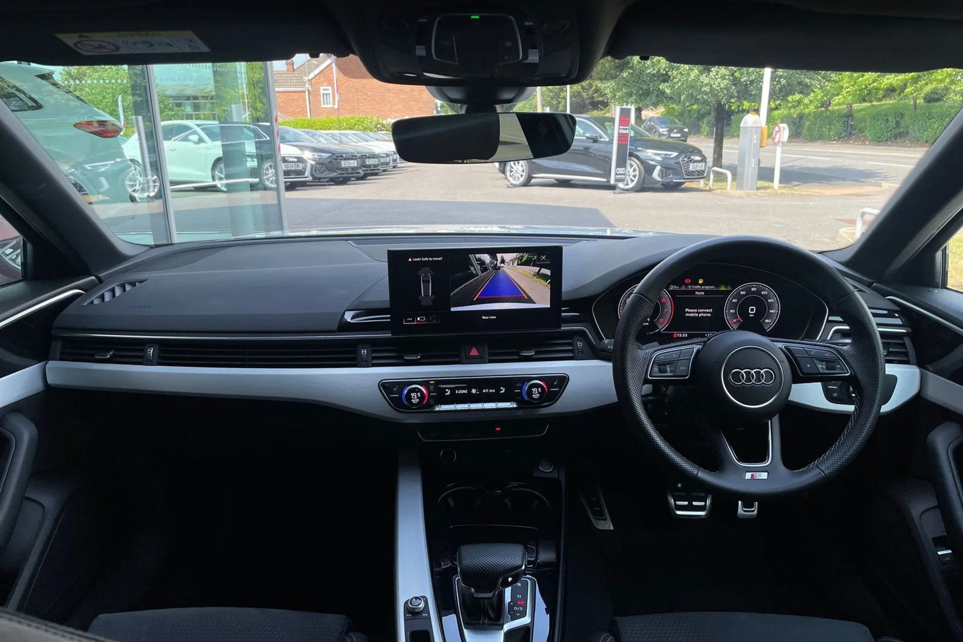 Audi A4 thumbnail image number 3