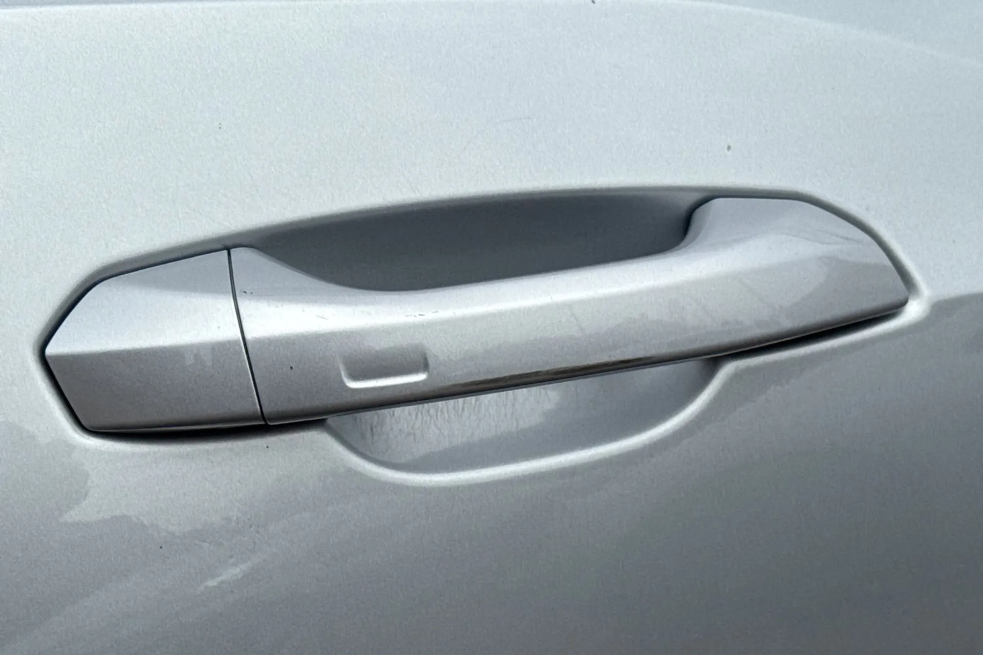 Audi e-tron thumbnail image number 50