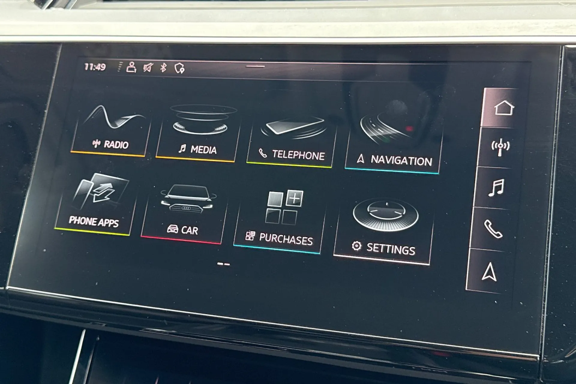 Audi e-tron thumbnail image number 14