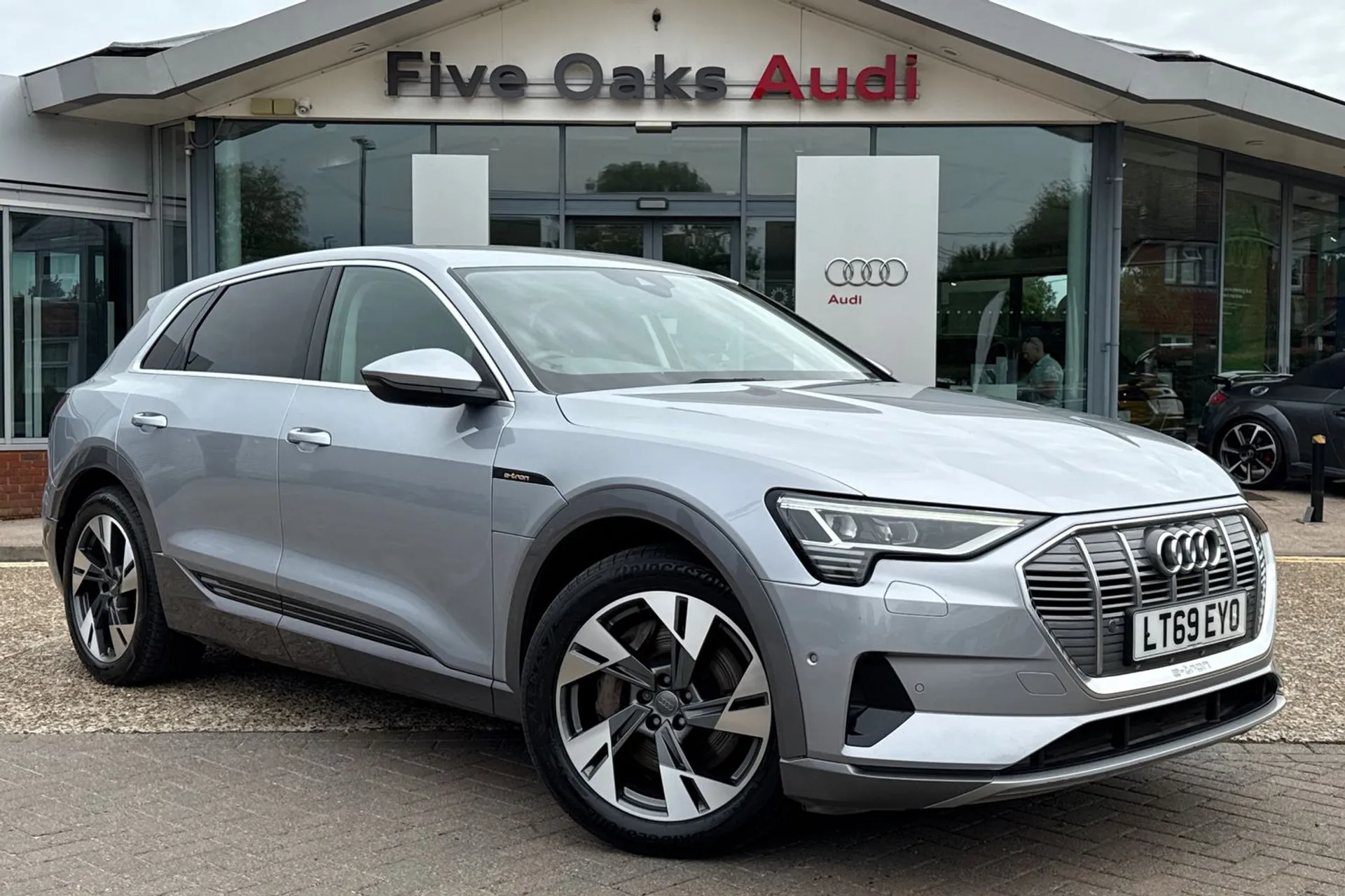 Audi e-tron focused image