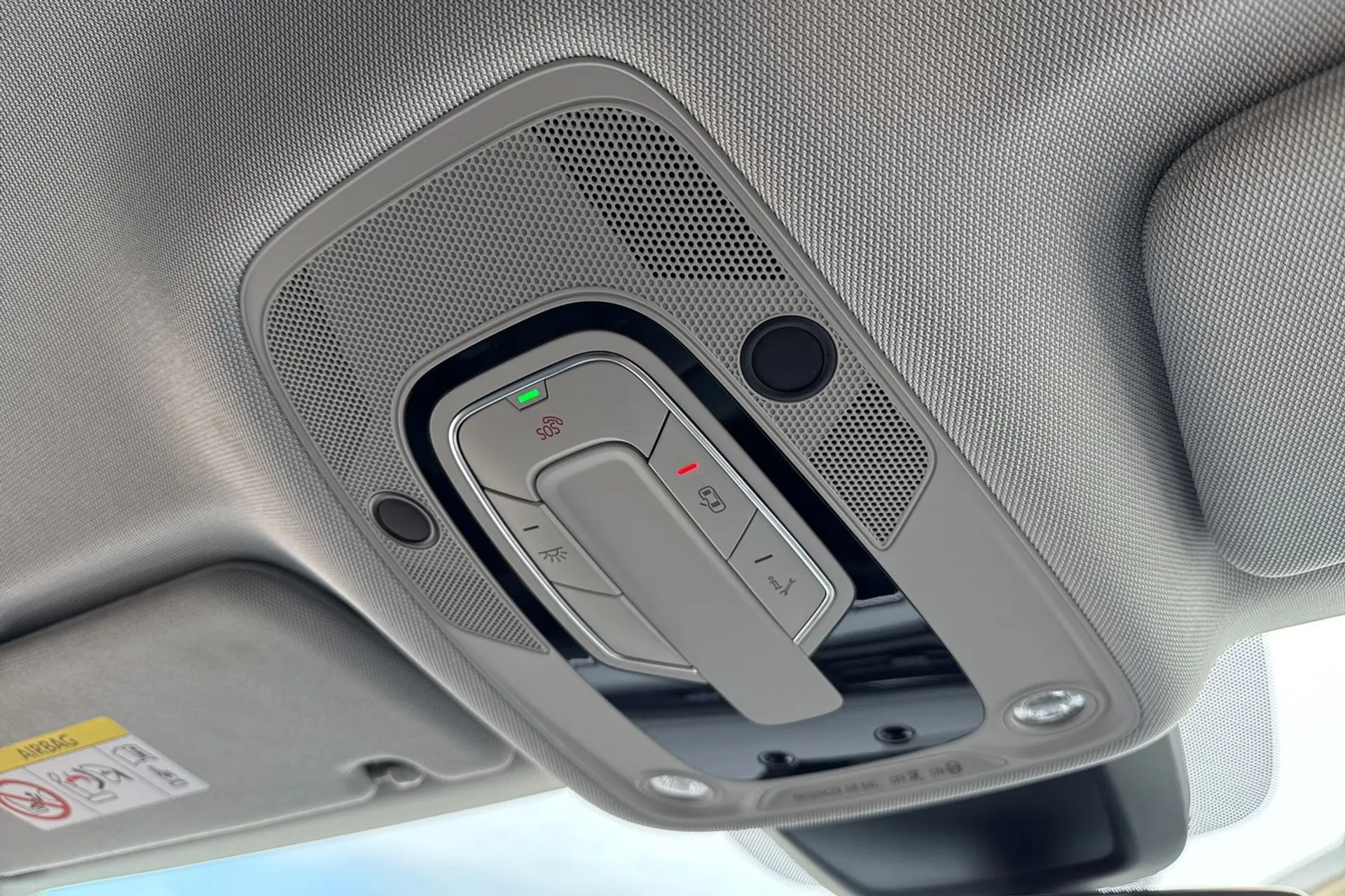 Audi e-tron thumbnail image number 23