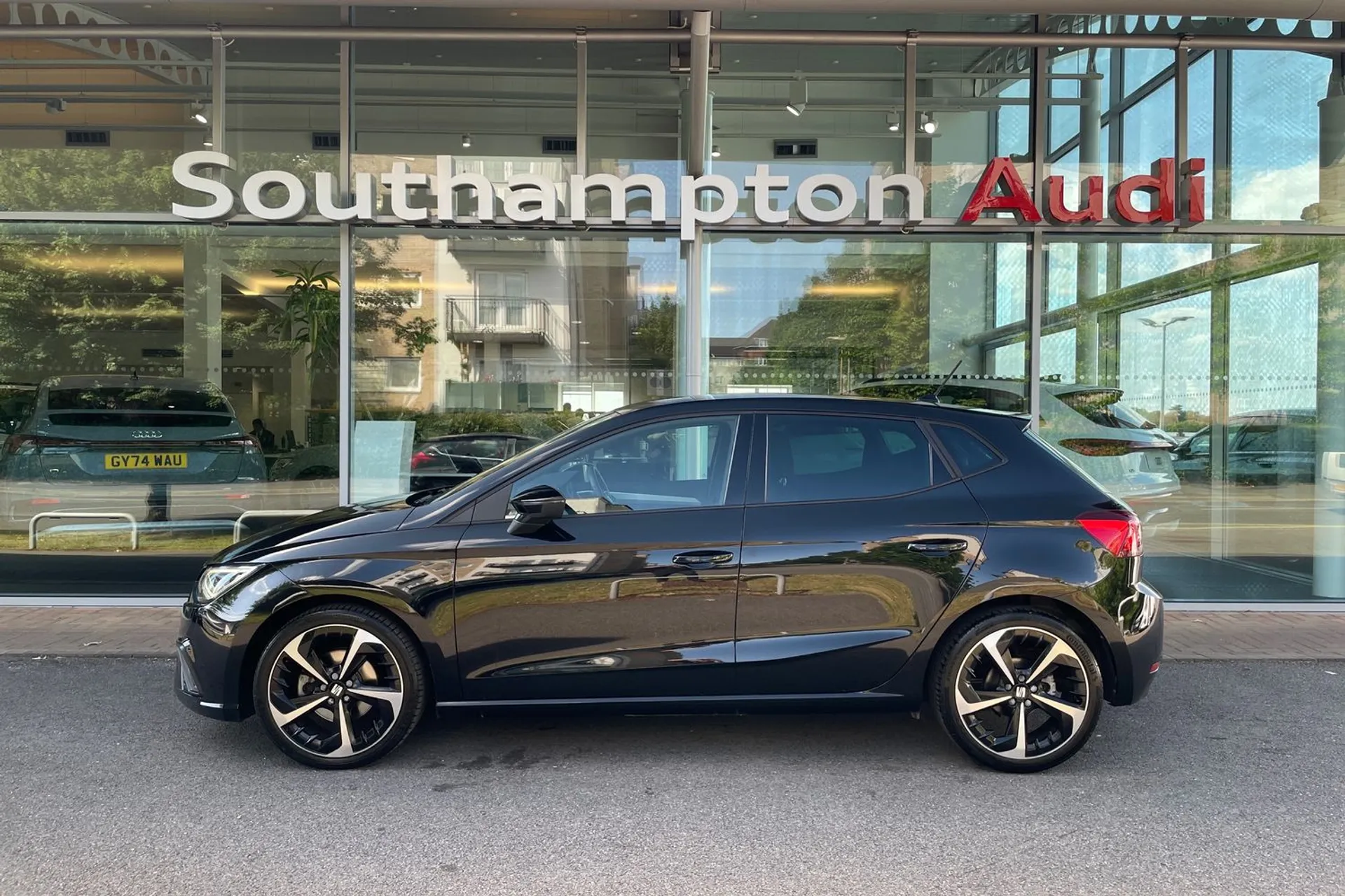 SEAT IBIZA thumbnail image number 8
