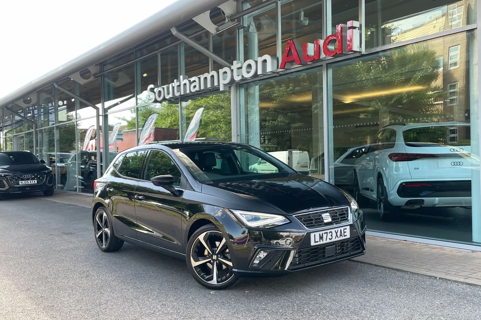 SEAT IBIZA focused image