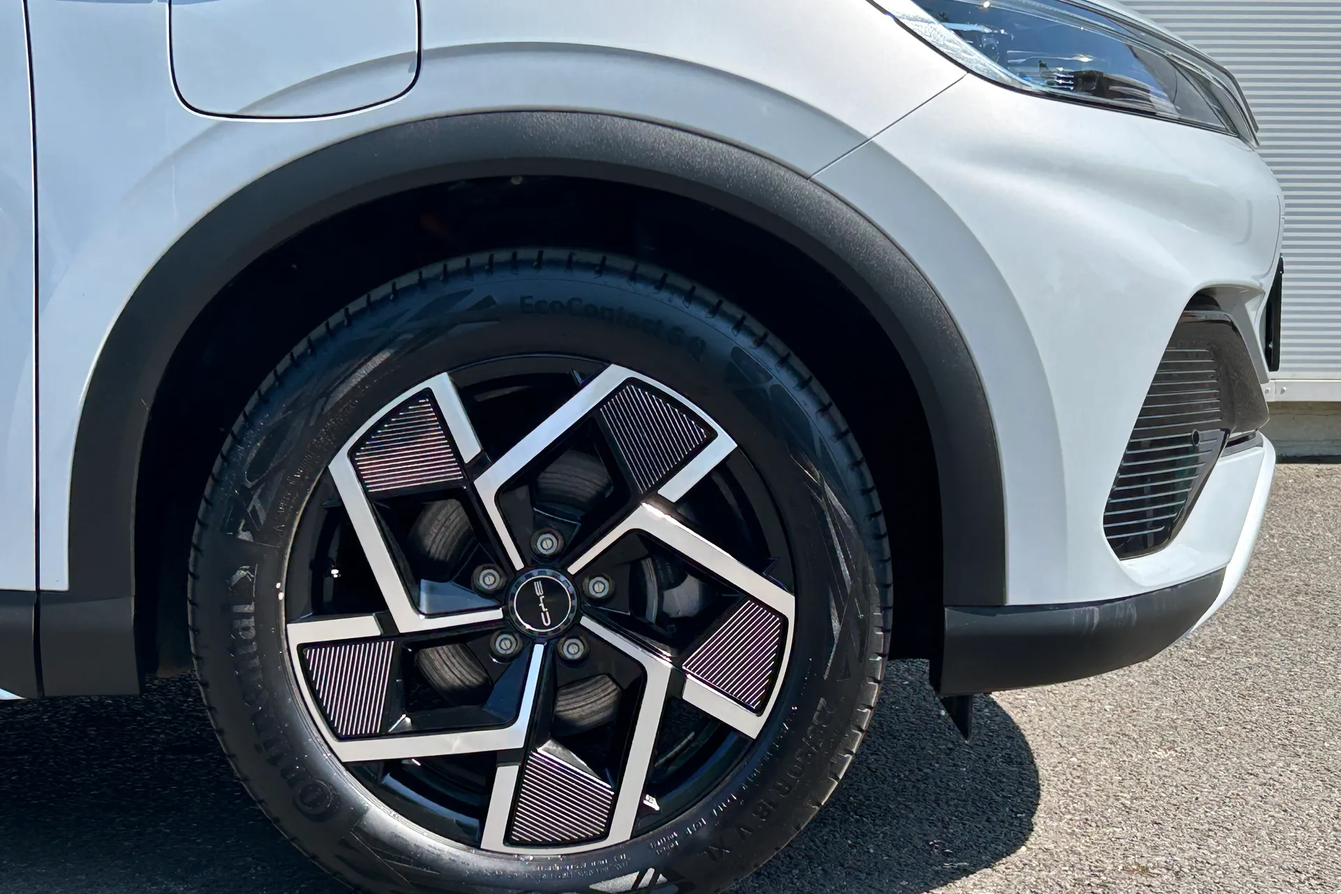 BYD ATTO 3 thumbnail image number 36