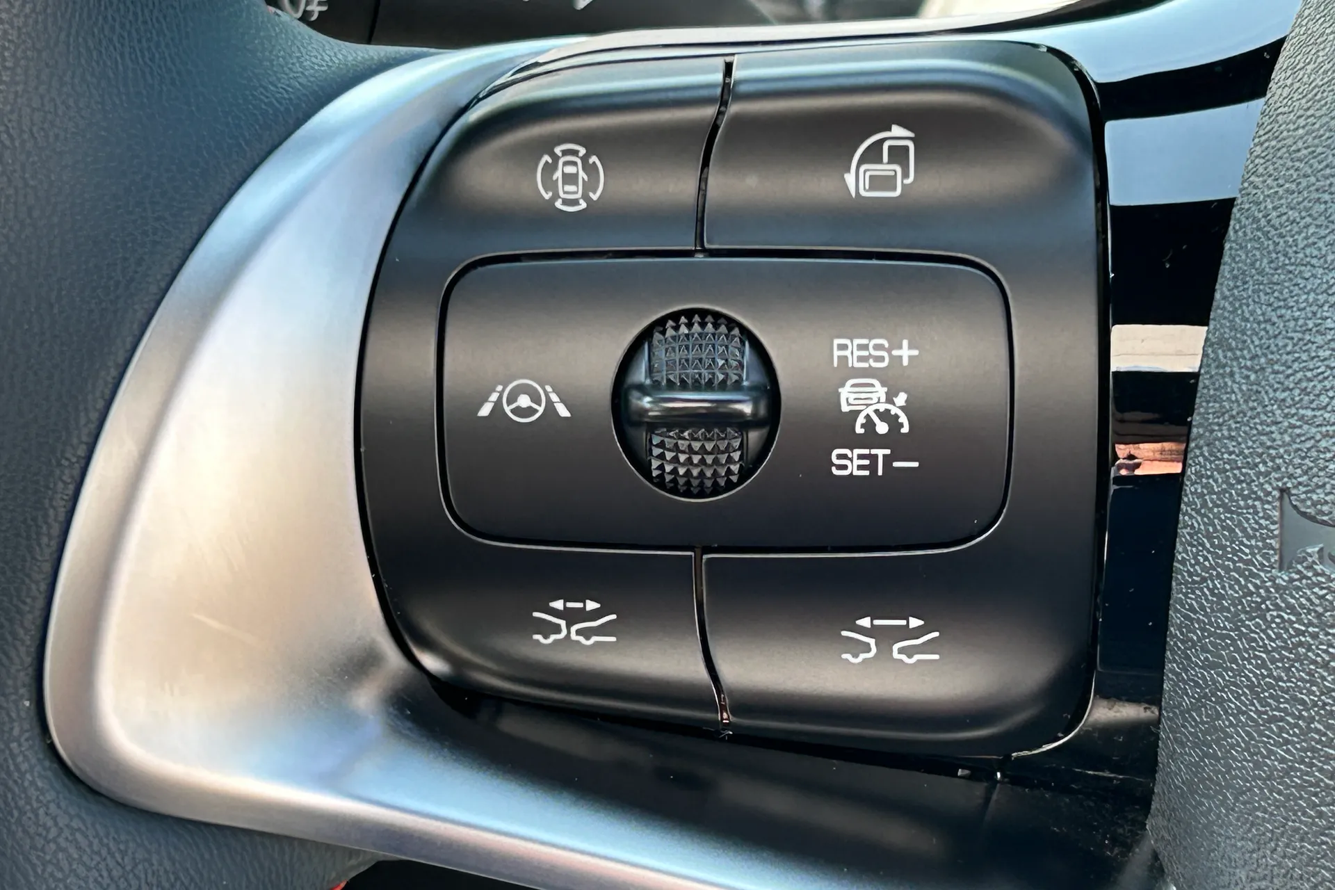 BYD ATTO 3 thumbnail image number 49