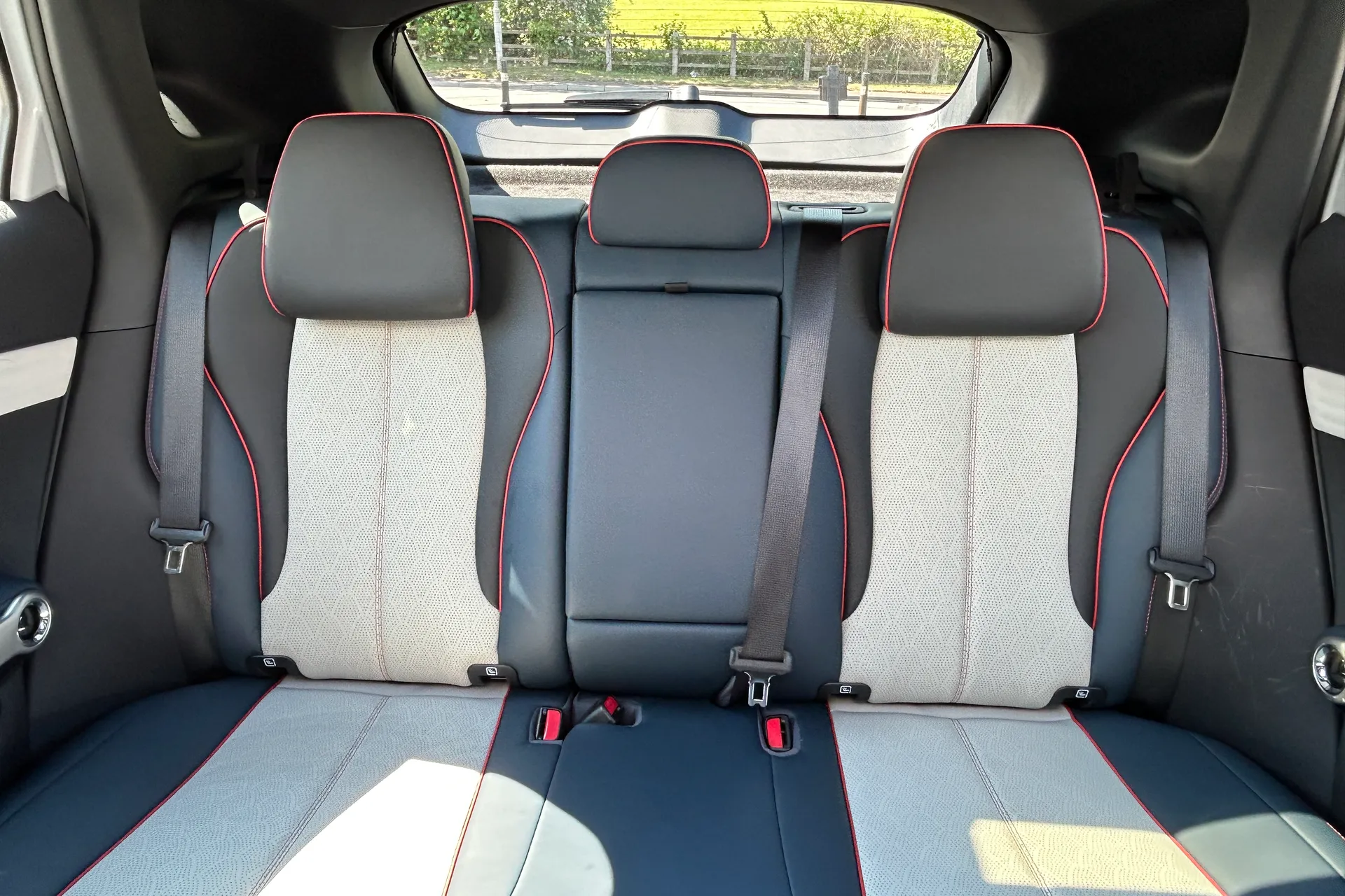 BYD ATTO 3 thumbnail image number 30