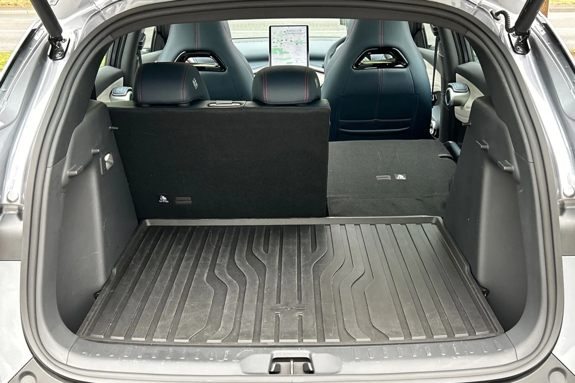 BYD ATTO 3 thumbnail image number 35