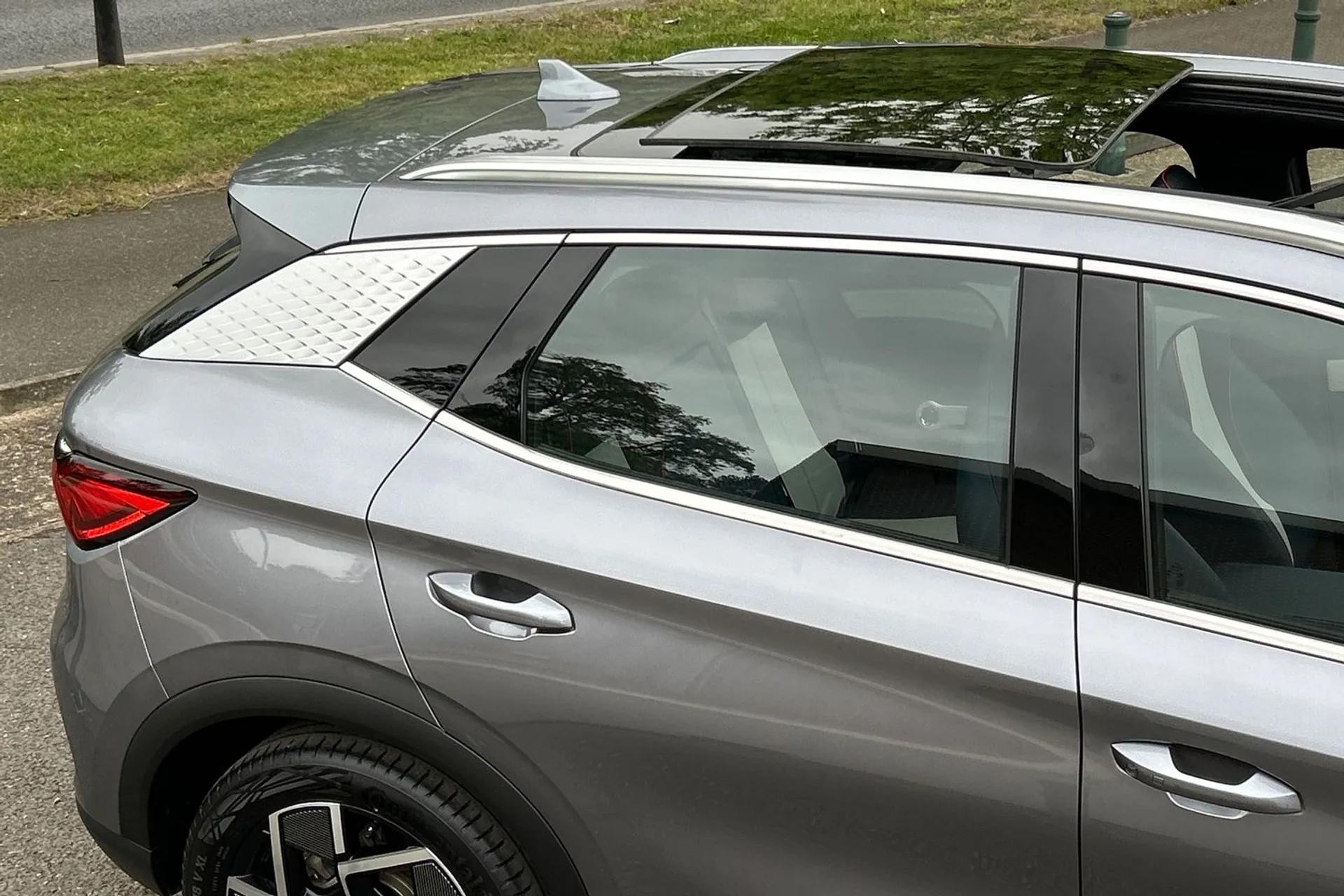 BYD ATTO 3 thumbnail image number 28