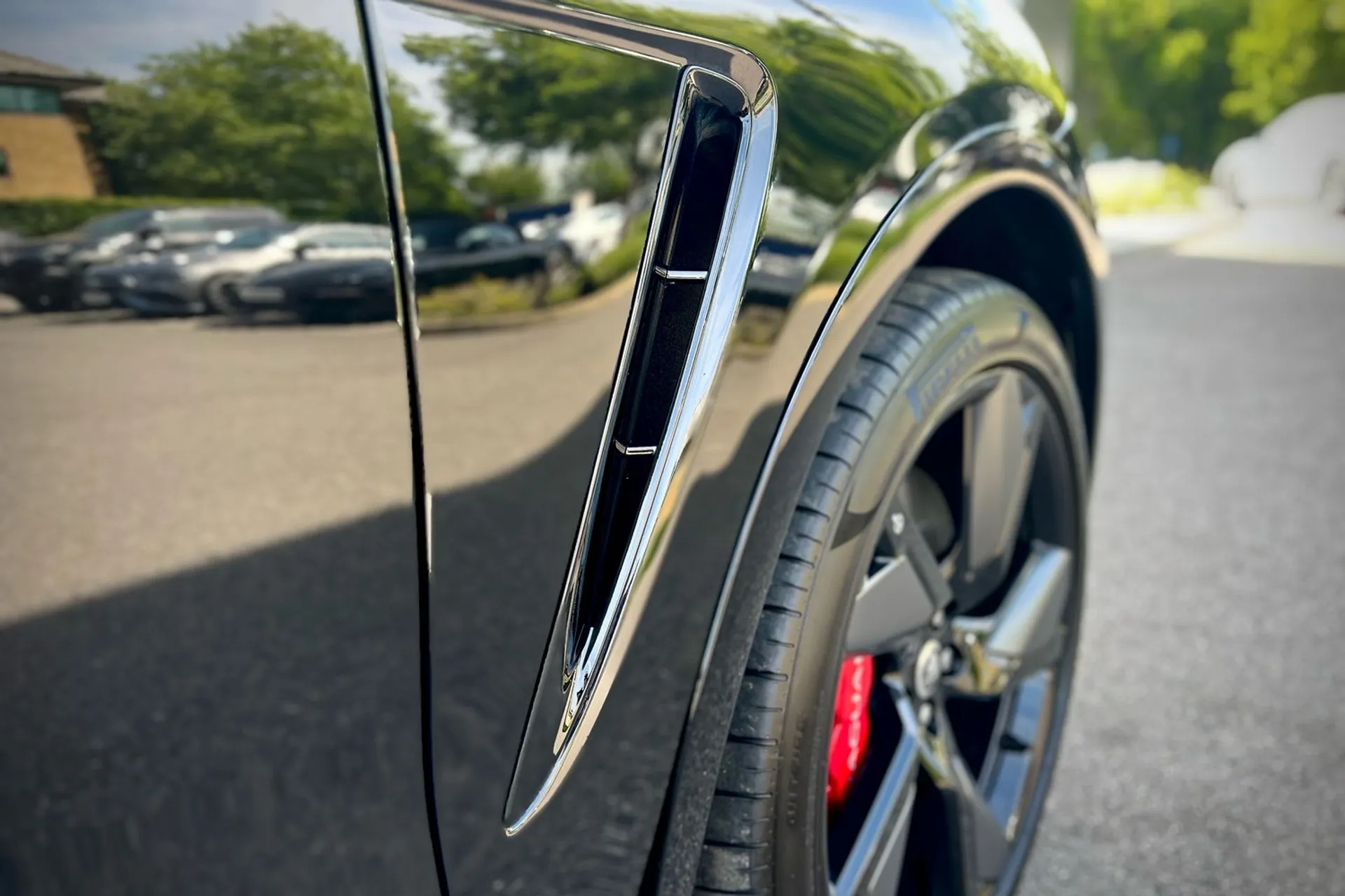 Jaguar F-PACE thumbnail image number 29
