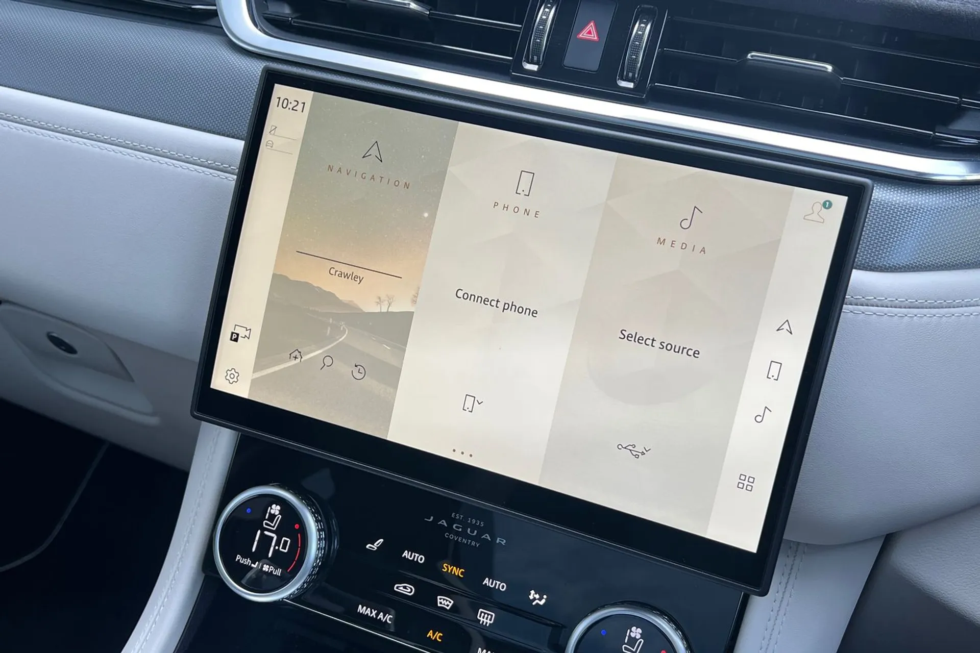 Jaguar F-PACE thumbnail image number 67