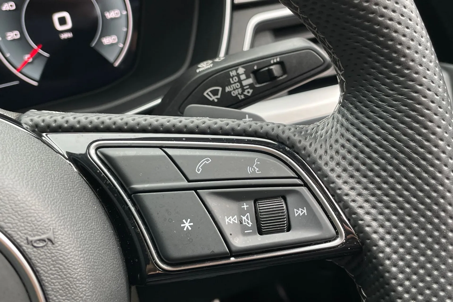 Audi A5 thumbnail image number 56