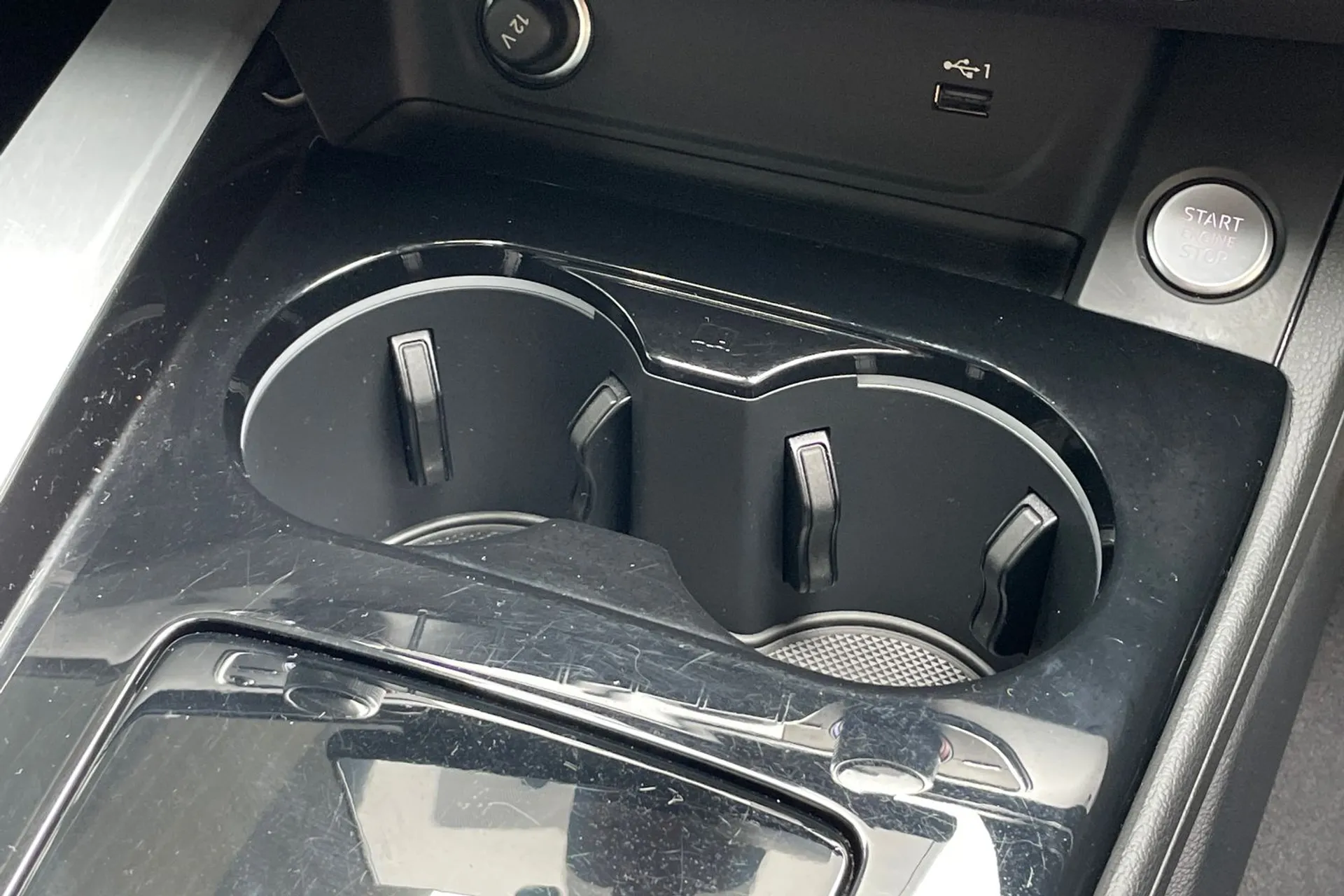 Audi A5 thumbnail image number 42
