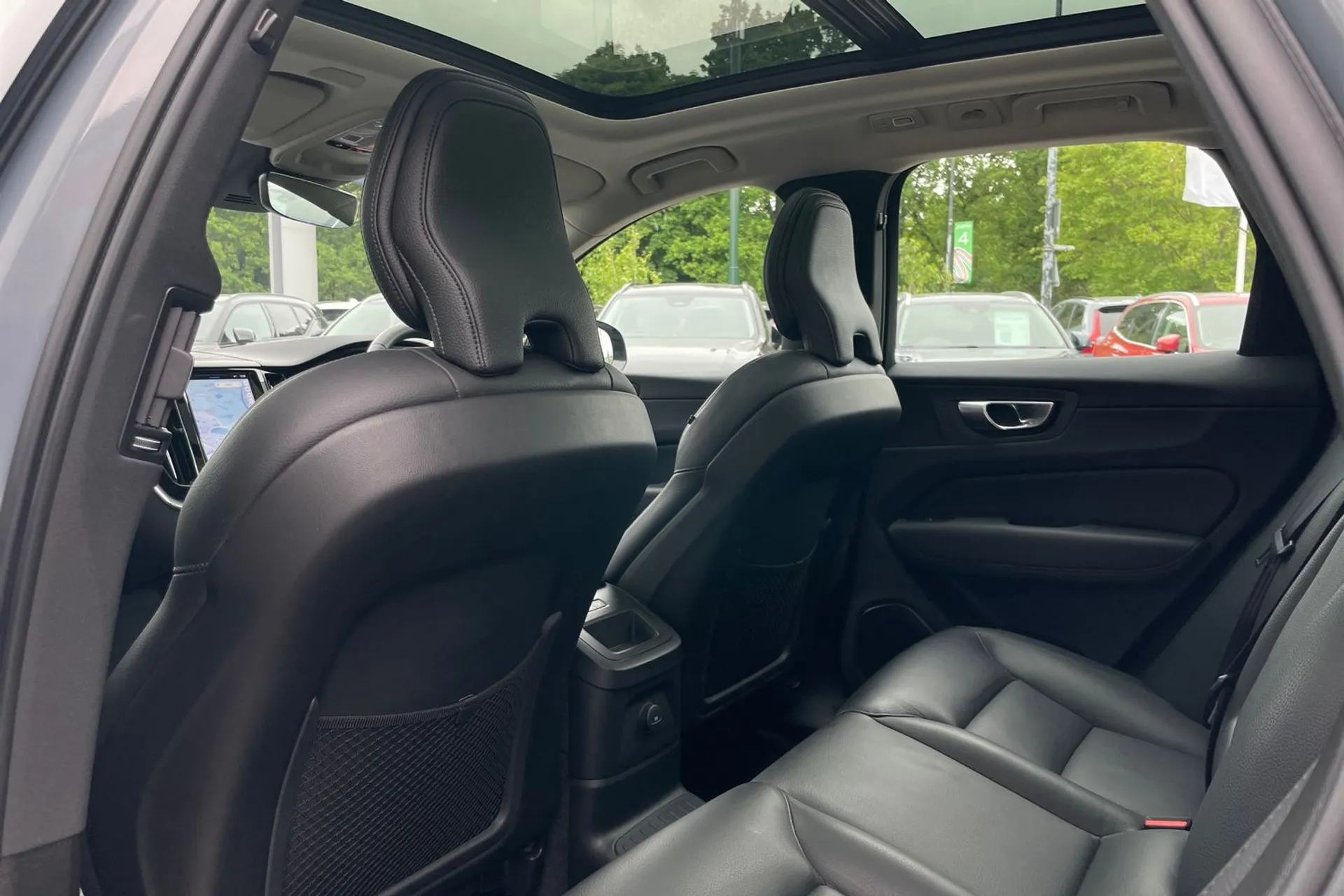 Volvo XC60 thumbnail image number 30