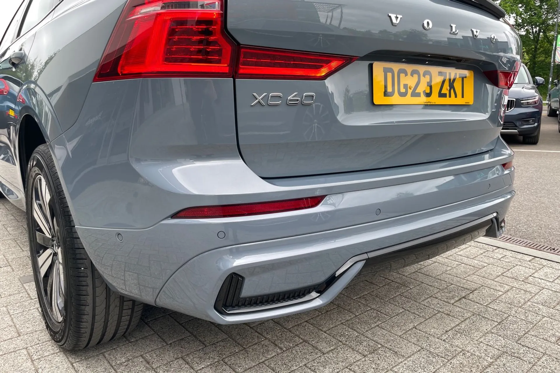 Volvo XC60 thumbnail image number 17