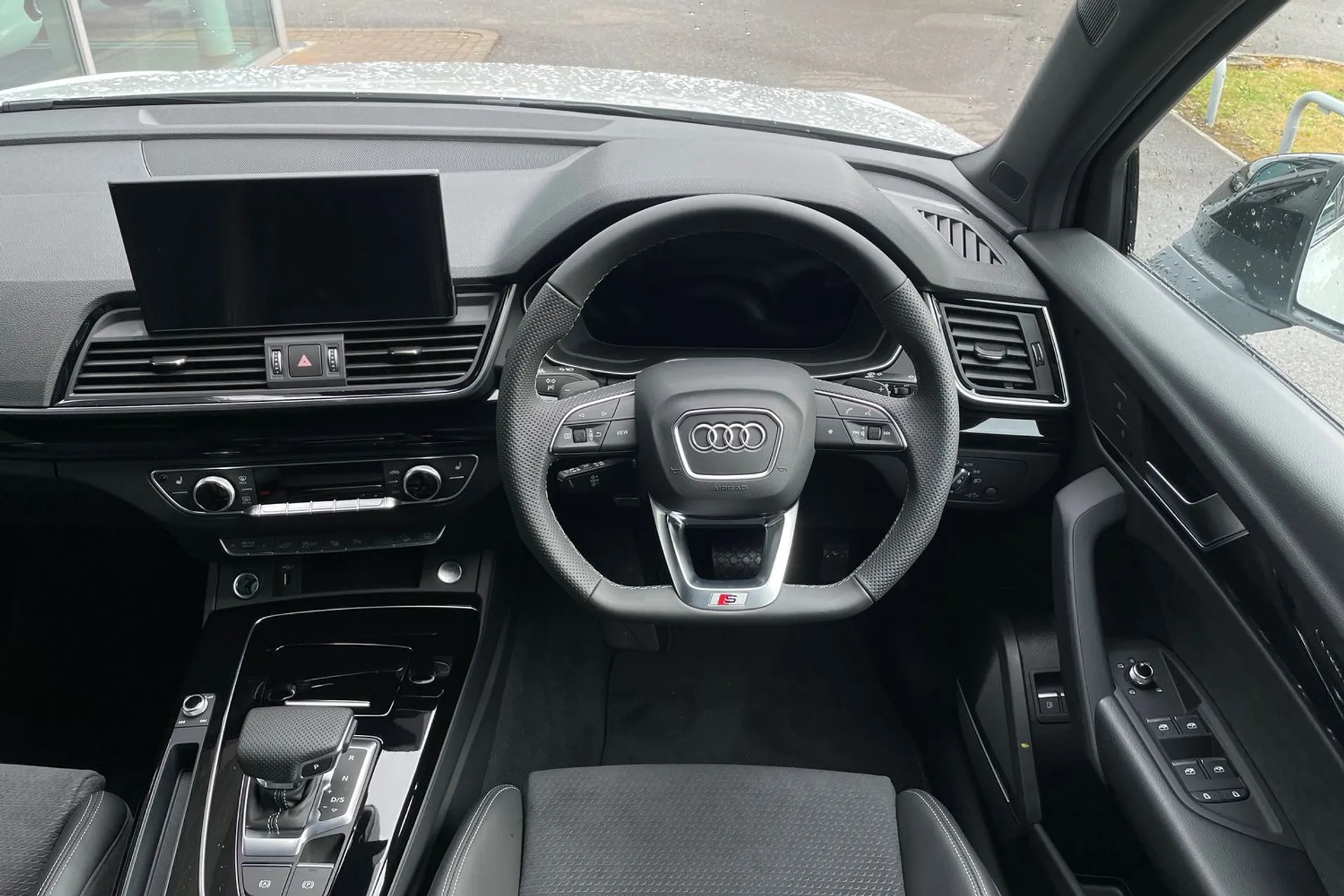 Audi Q5 thumbnail image number 33