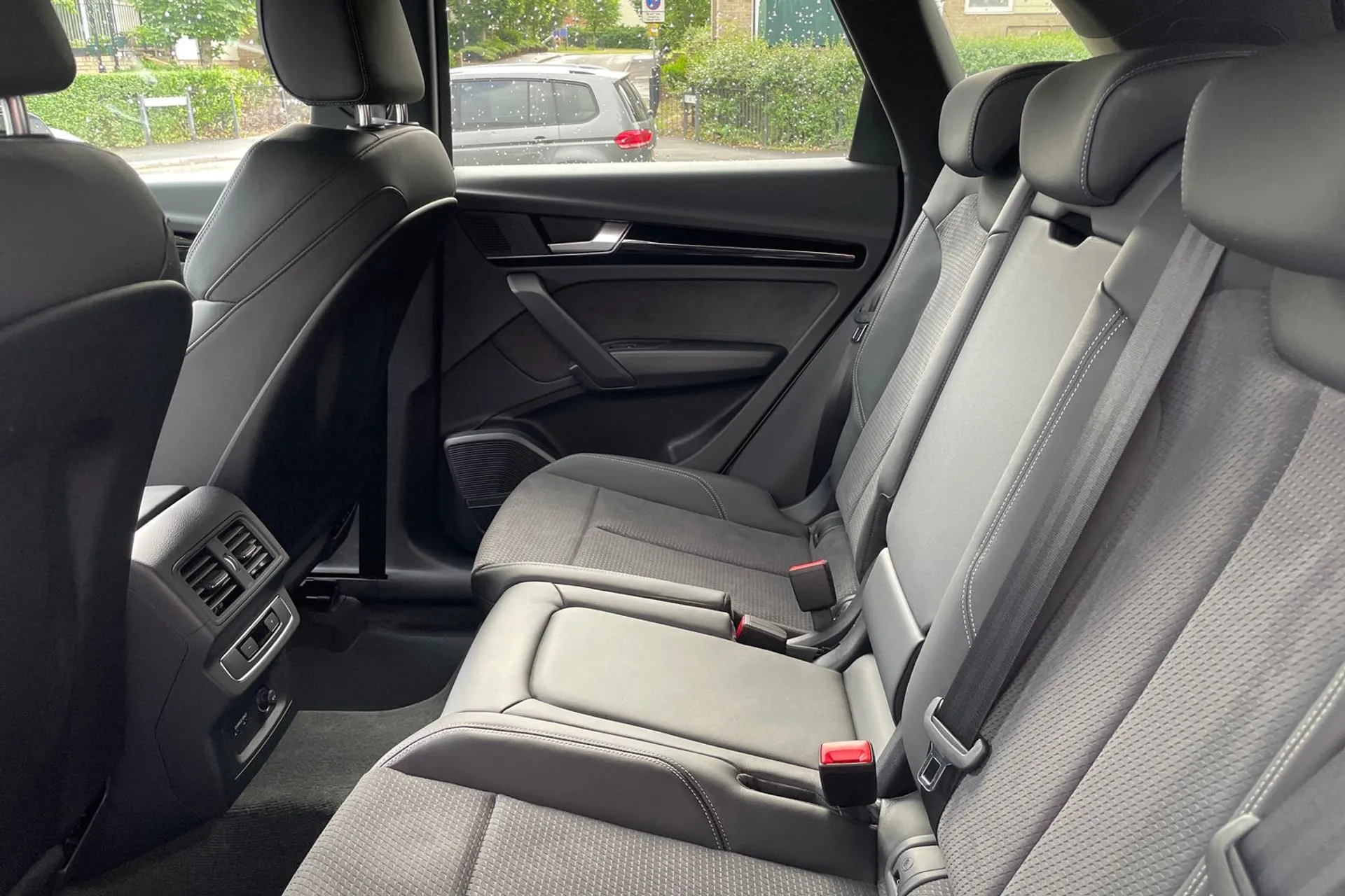 Audi Q5 thumbnail image number 29