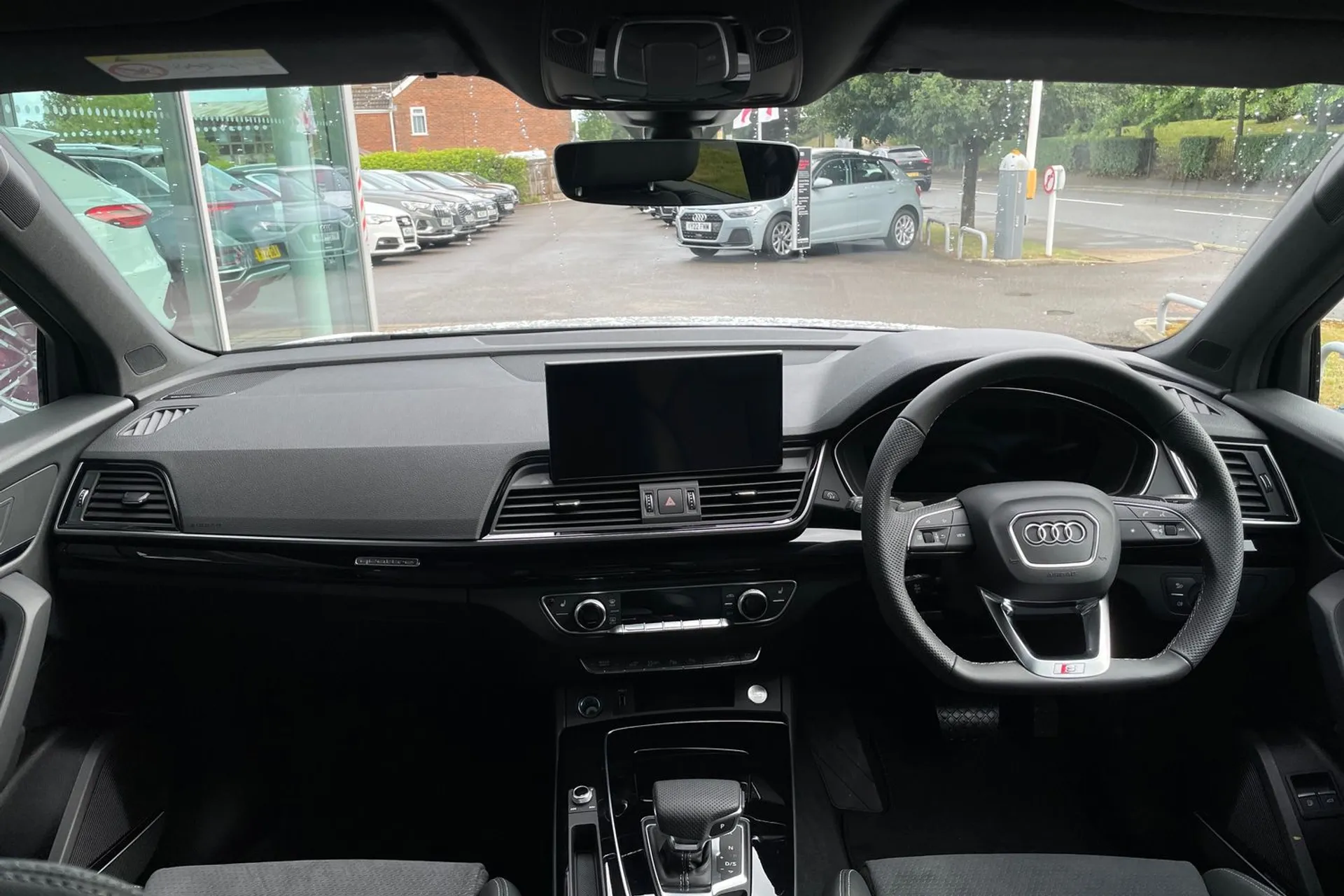 Audi Q5 thumbnail image number 3