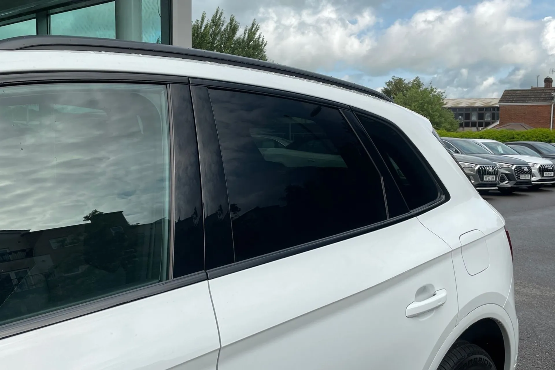 Audi Q5 thumbnail image number 15