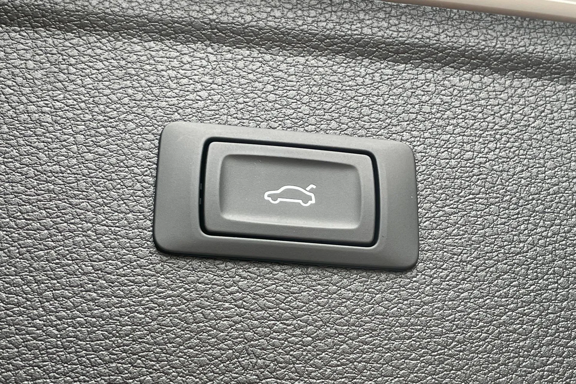 Audi Q5 thumbnail image number 21