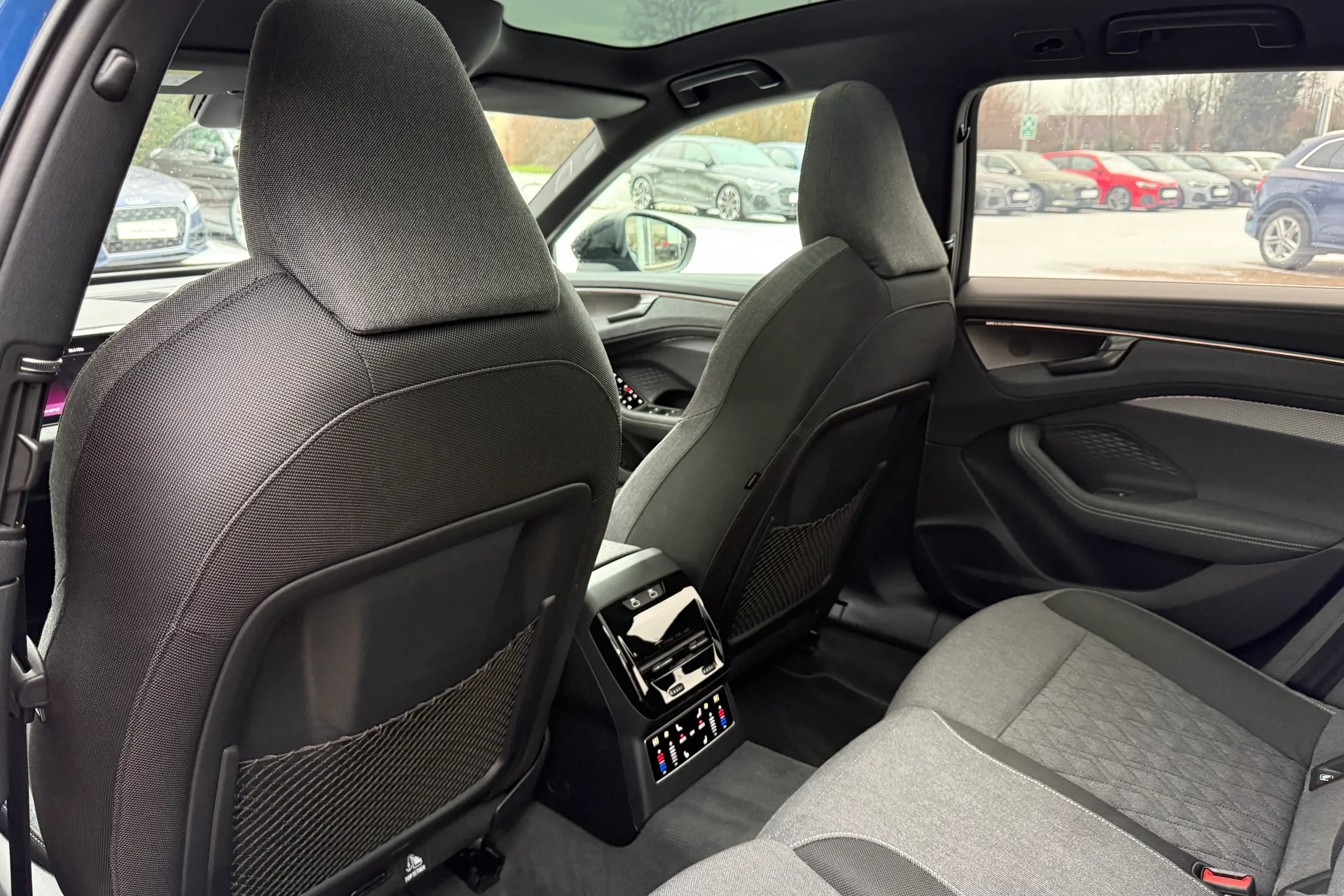 Audi A6 thumbnail image number 42