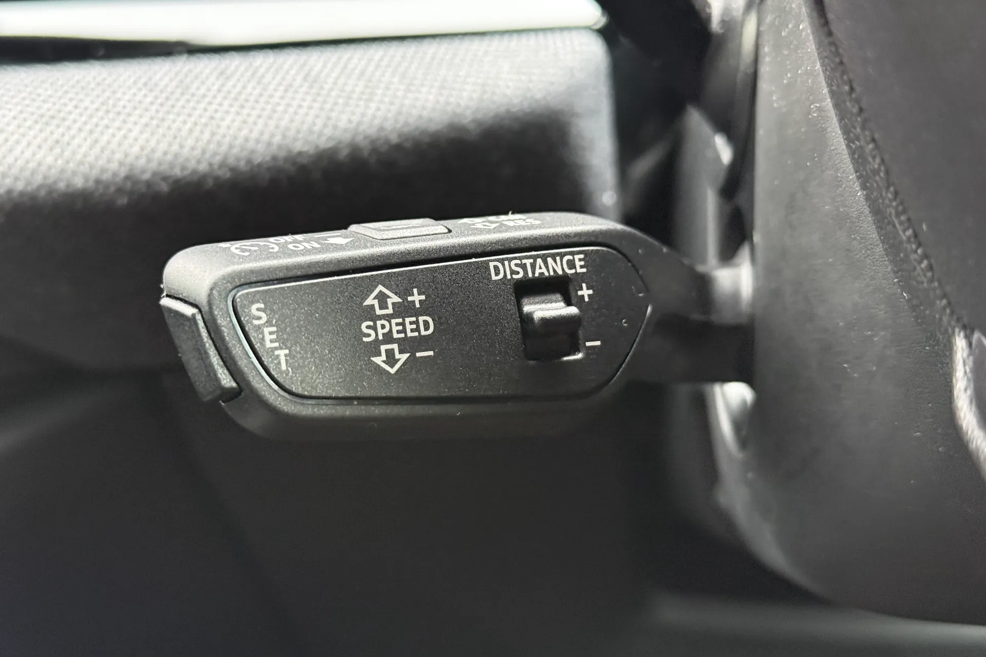 Audi A6 thumbnail image number 13