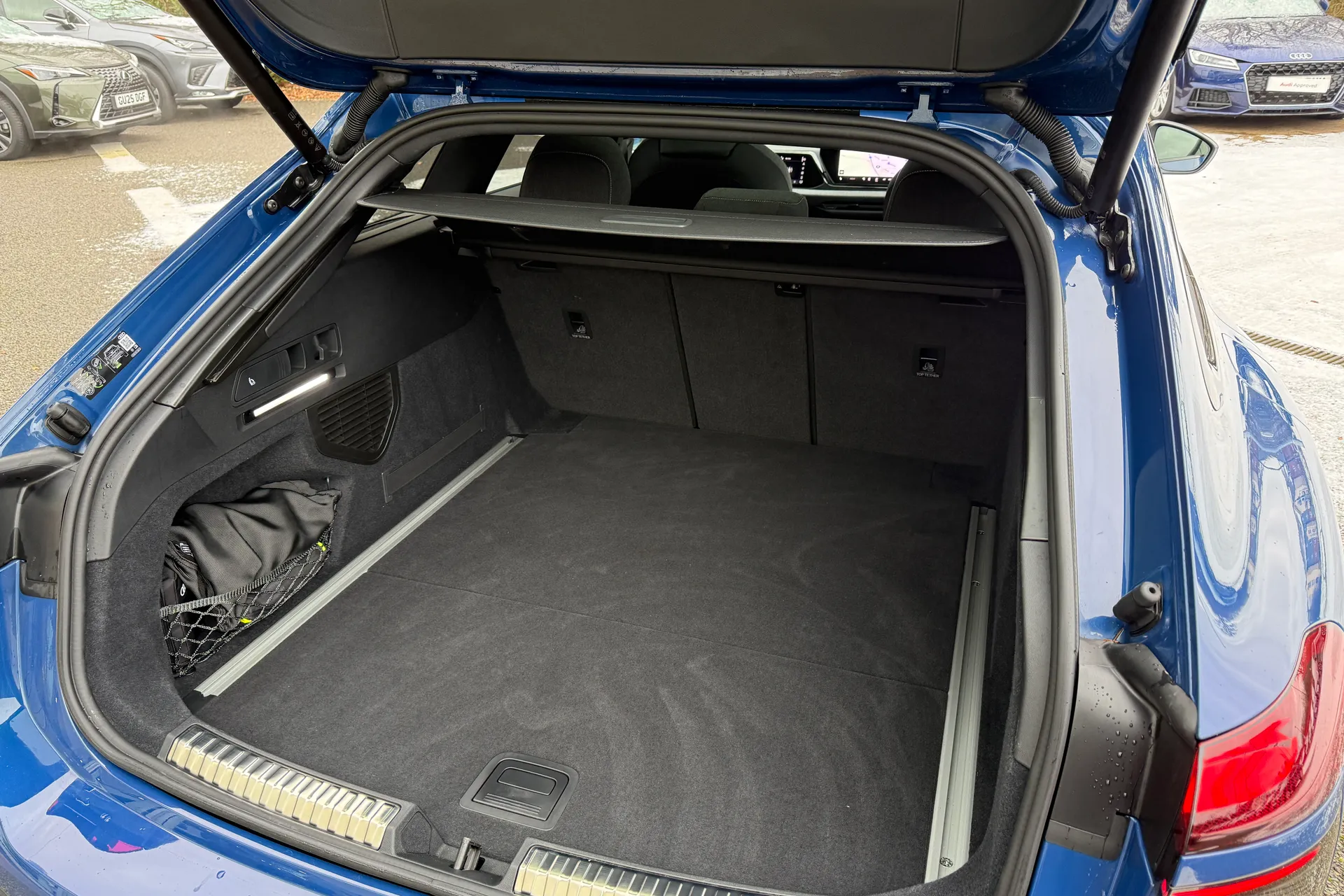 Audi A6 thumbnail image number 37