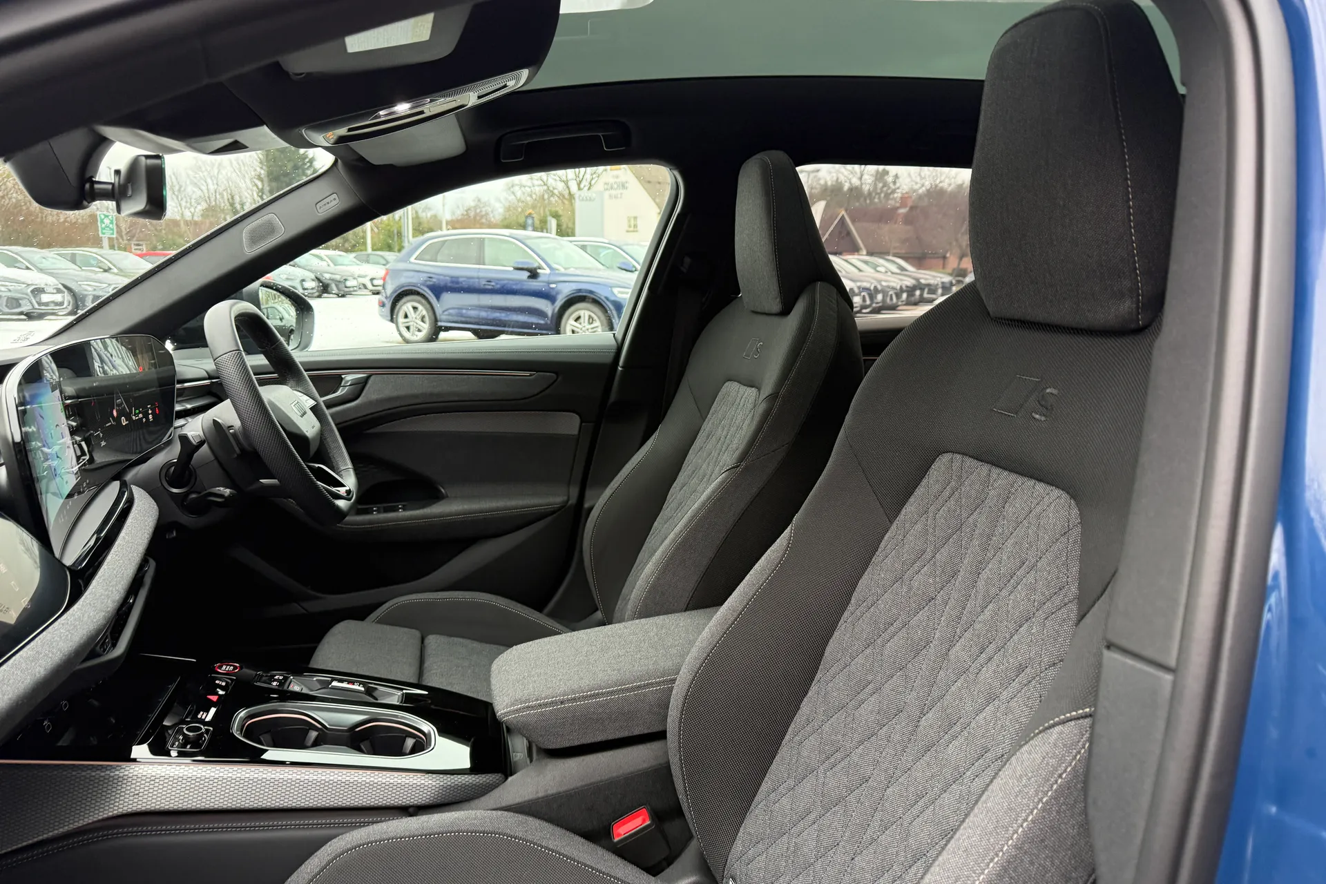 Audi A6 thumbnail image number 46