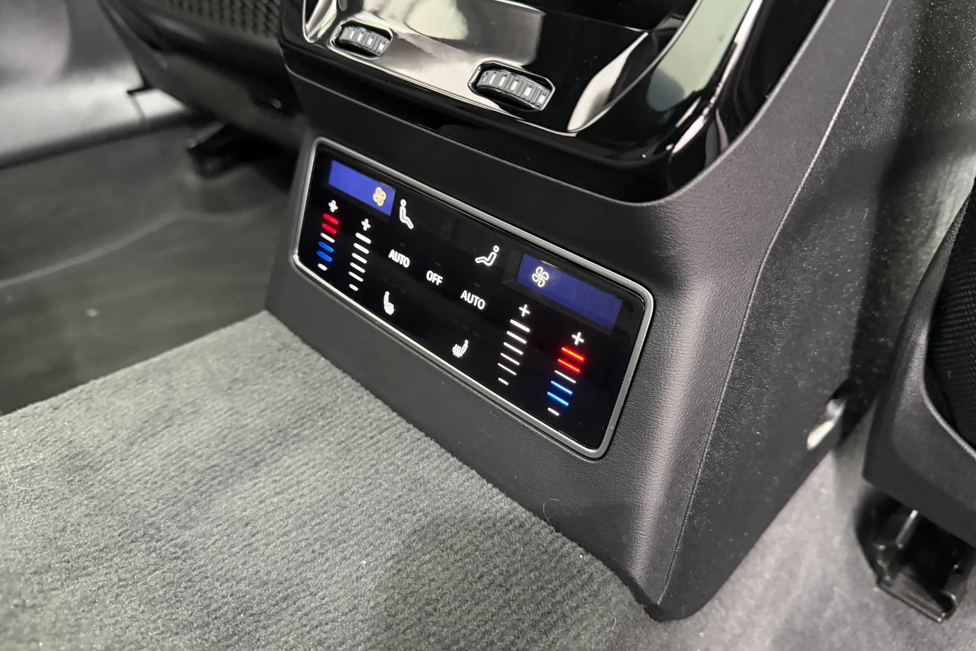 Audi A6 thumbnail image number 27