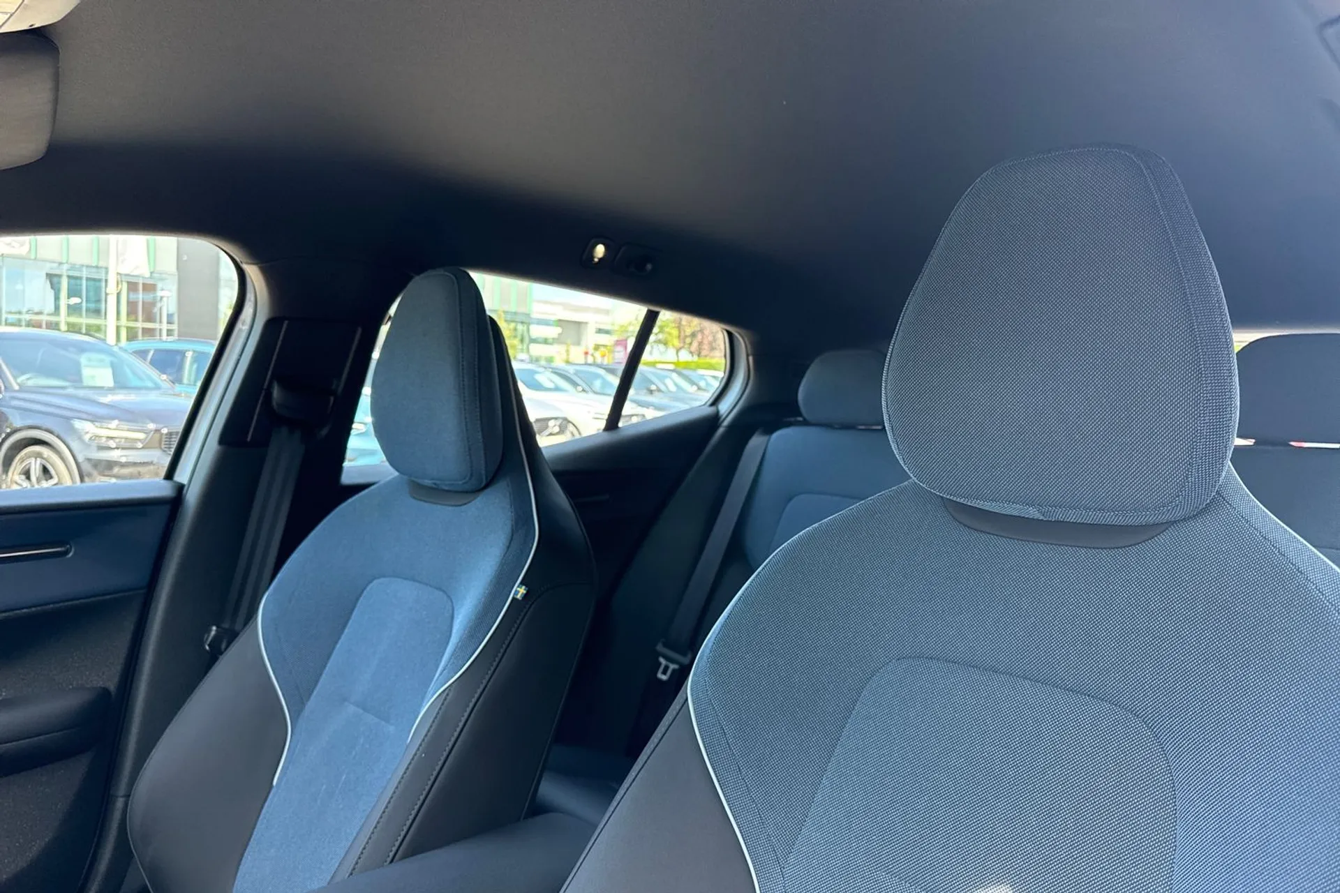 Volvo EX30 thumbnail image number 29