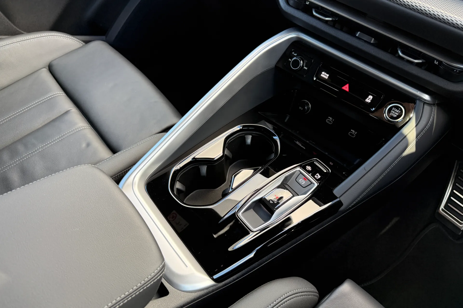 Audi Q5 thumbnail image number 44
