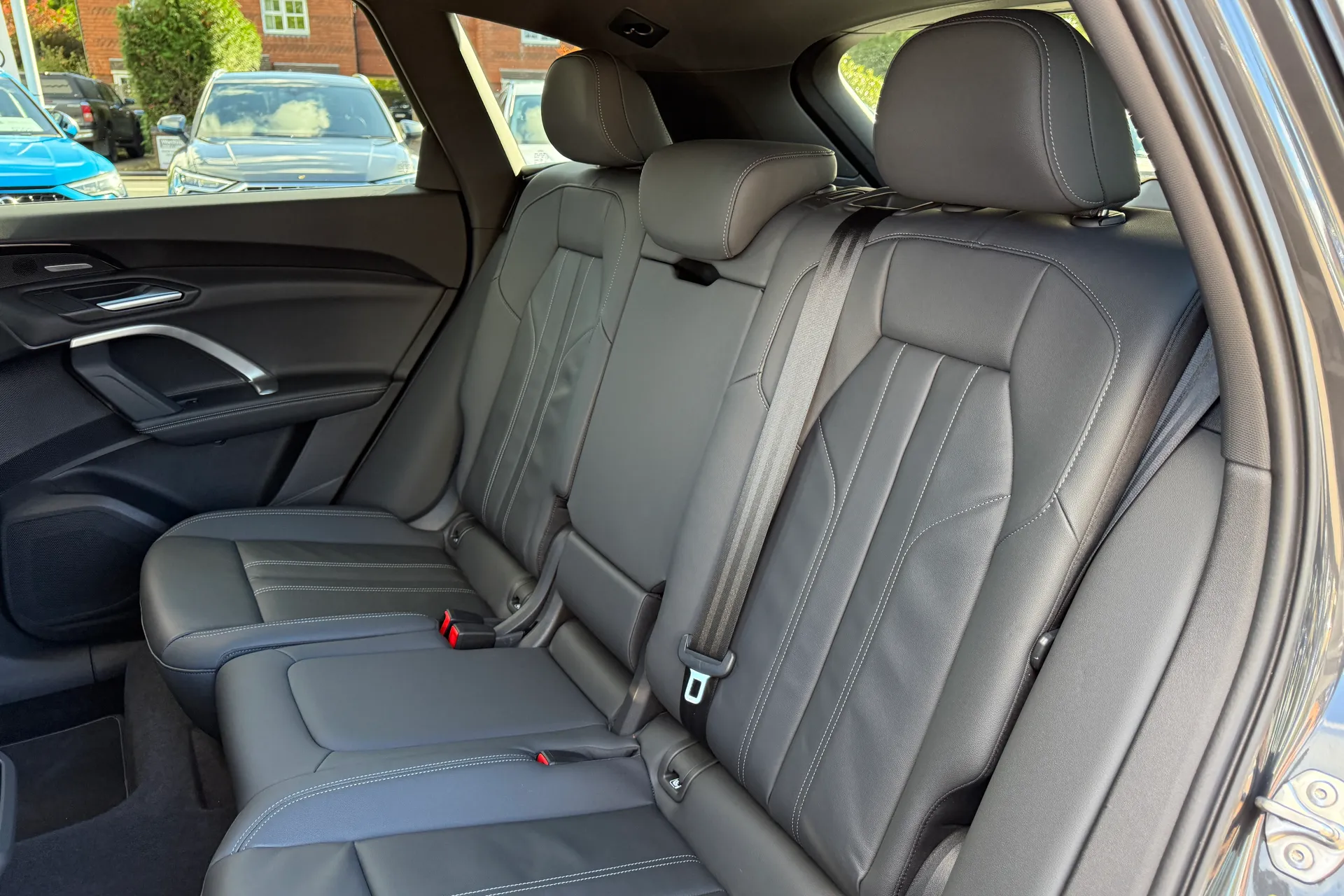 Audi Q5 thumbnail image number 46
