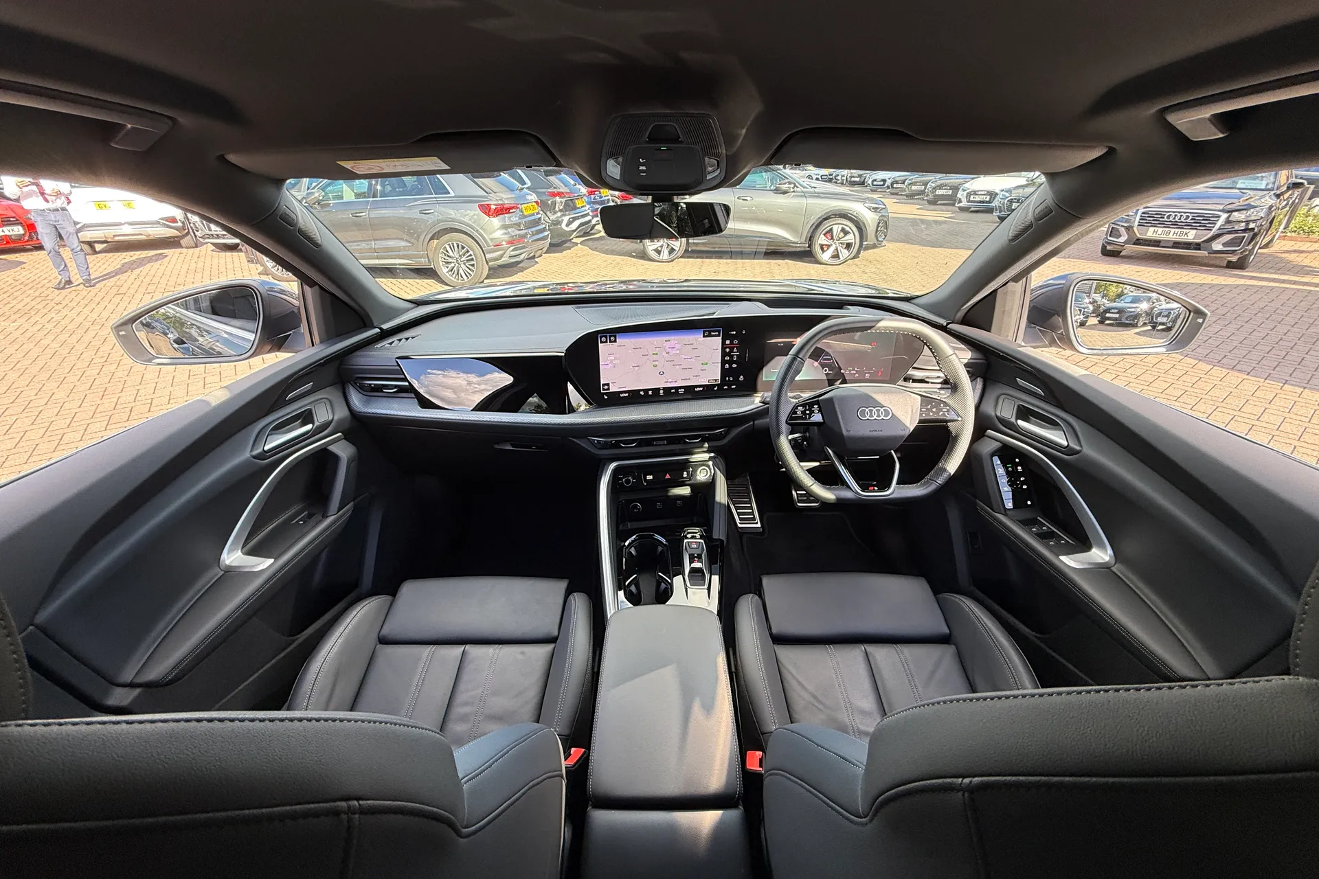 Audi Q5 thumbnail image number 3