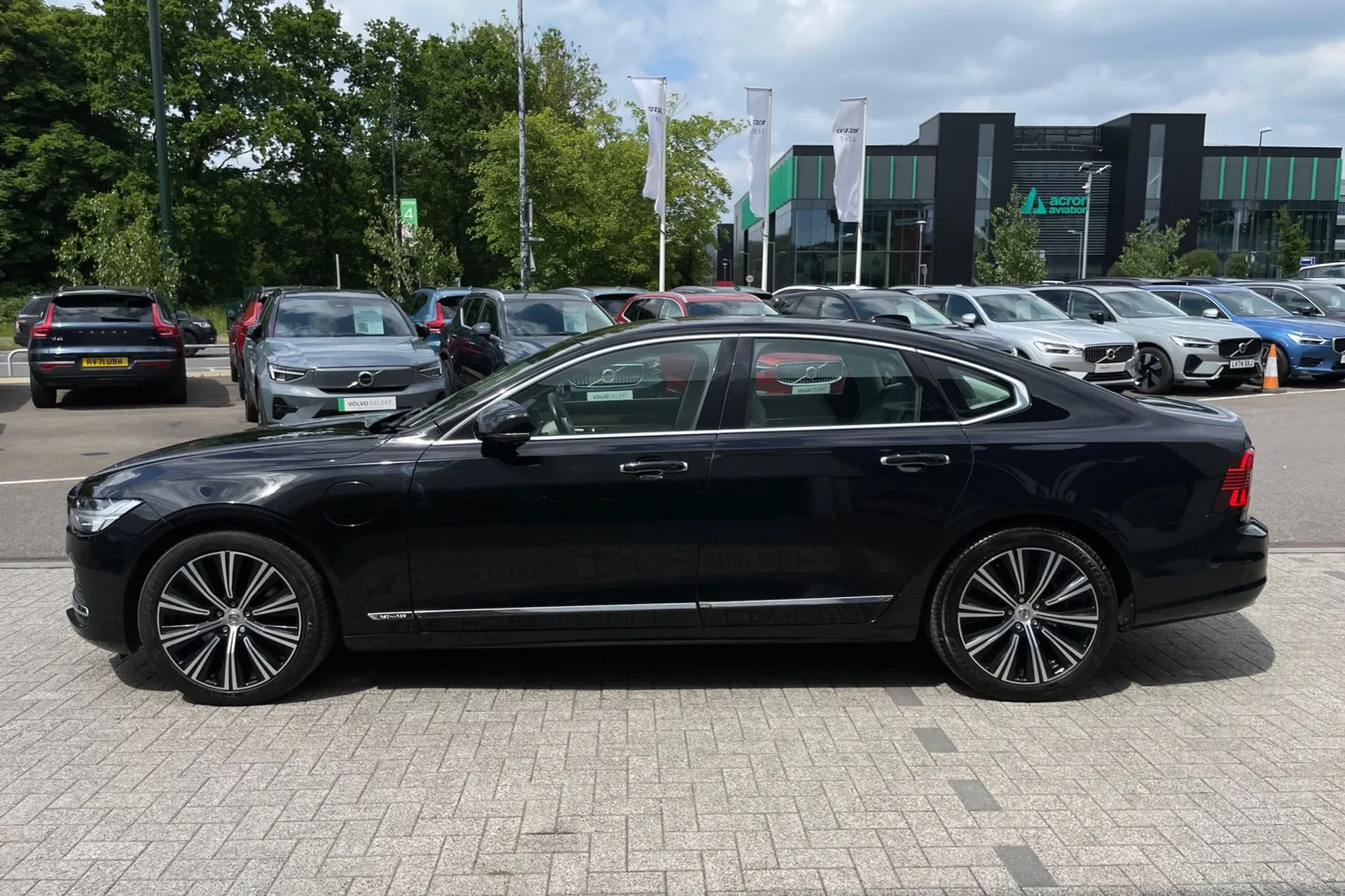 Volvo S90 thumbnail image number 10
