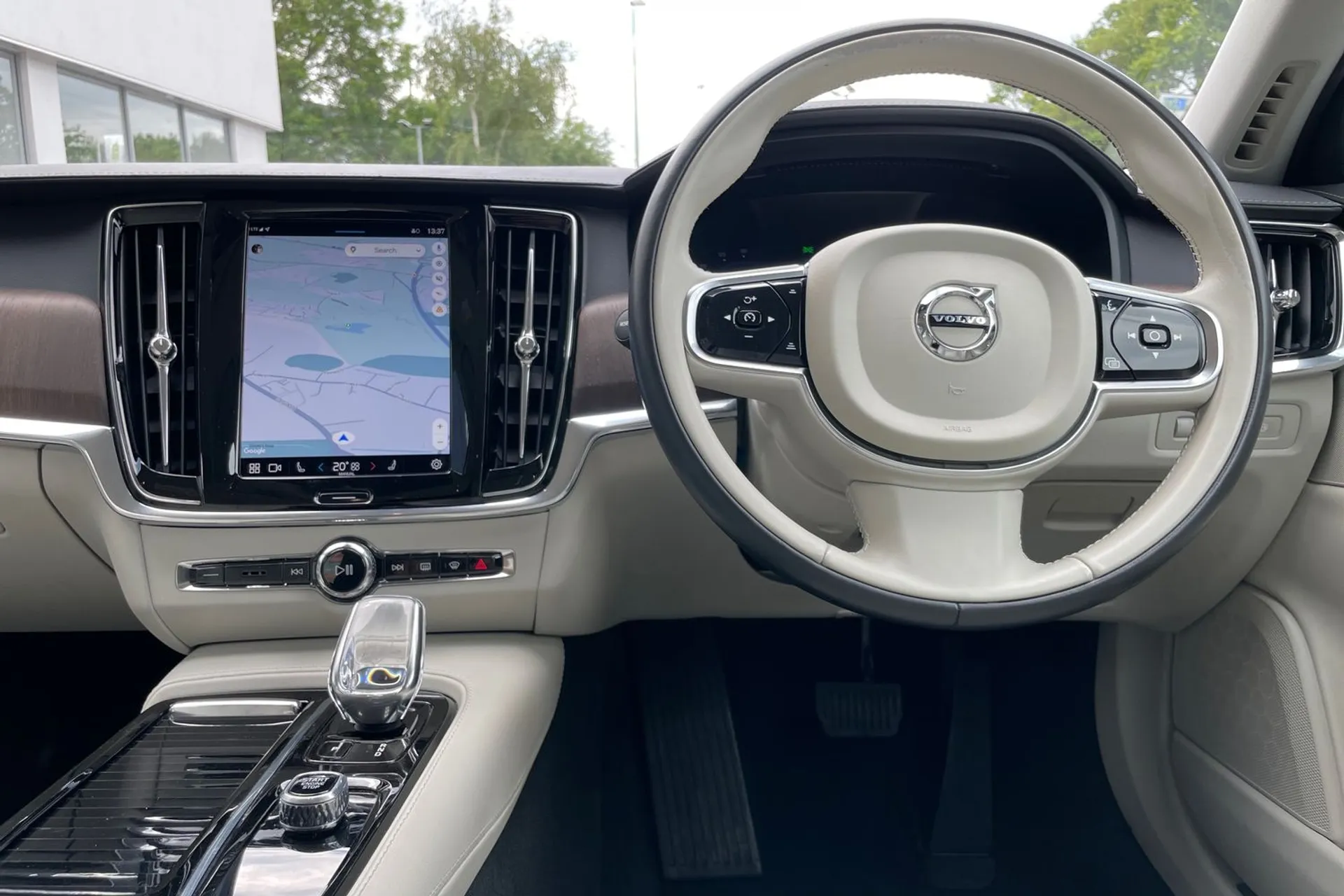 Volvo S90 thumbnail image number 33