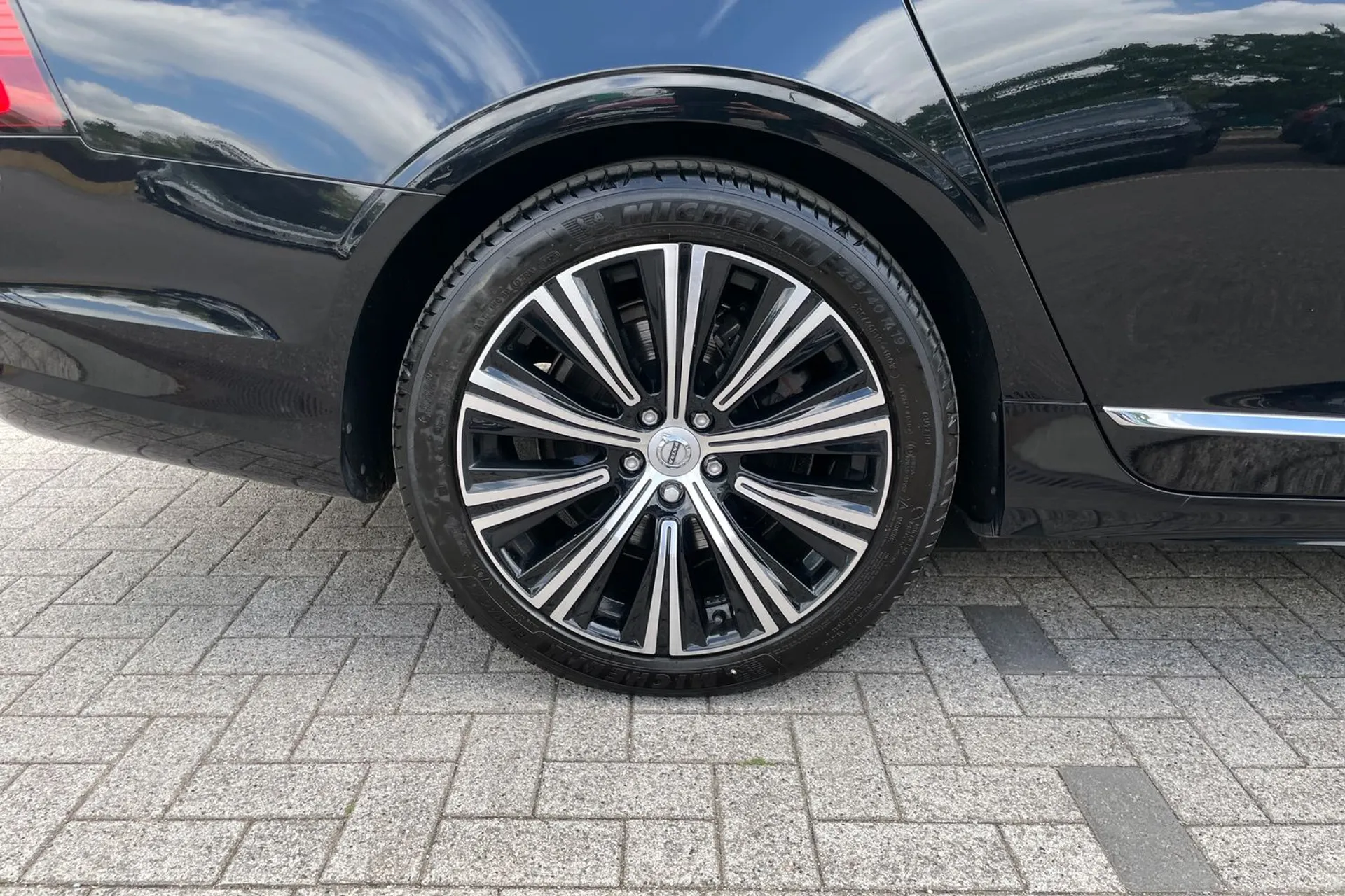 Volvo S90 thumbnail image number 13