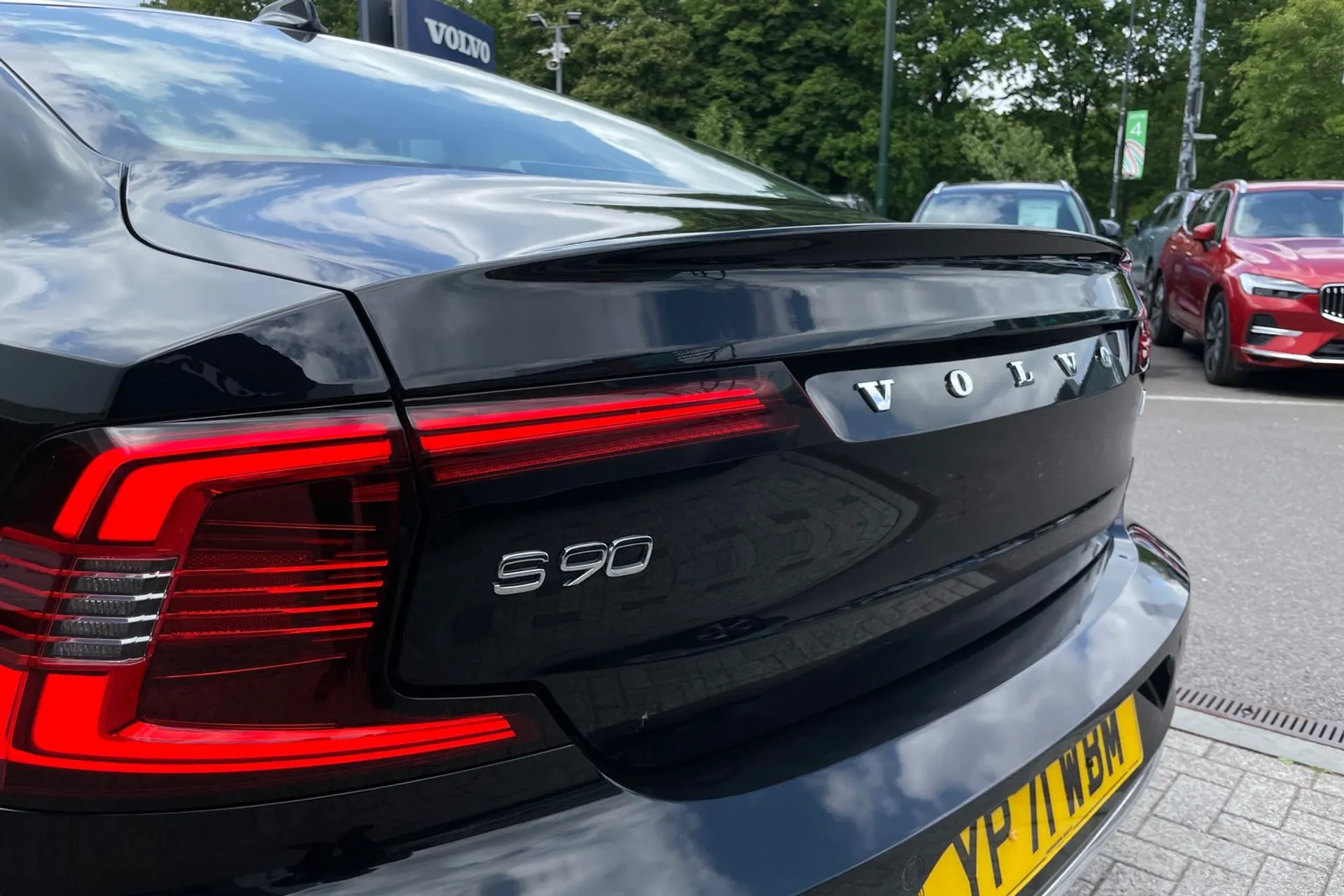 Volvo S90 thumbnail image number 17