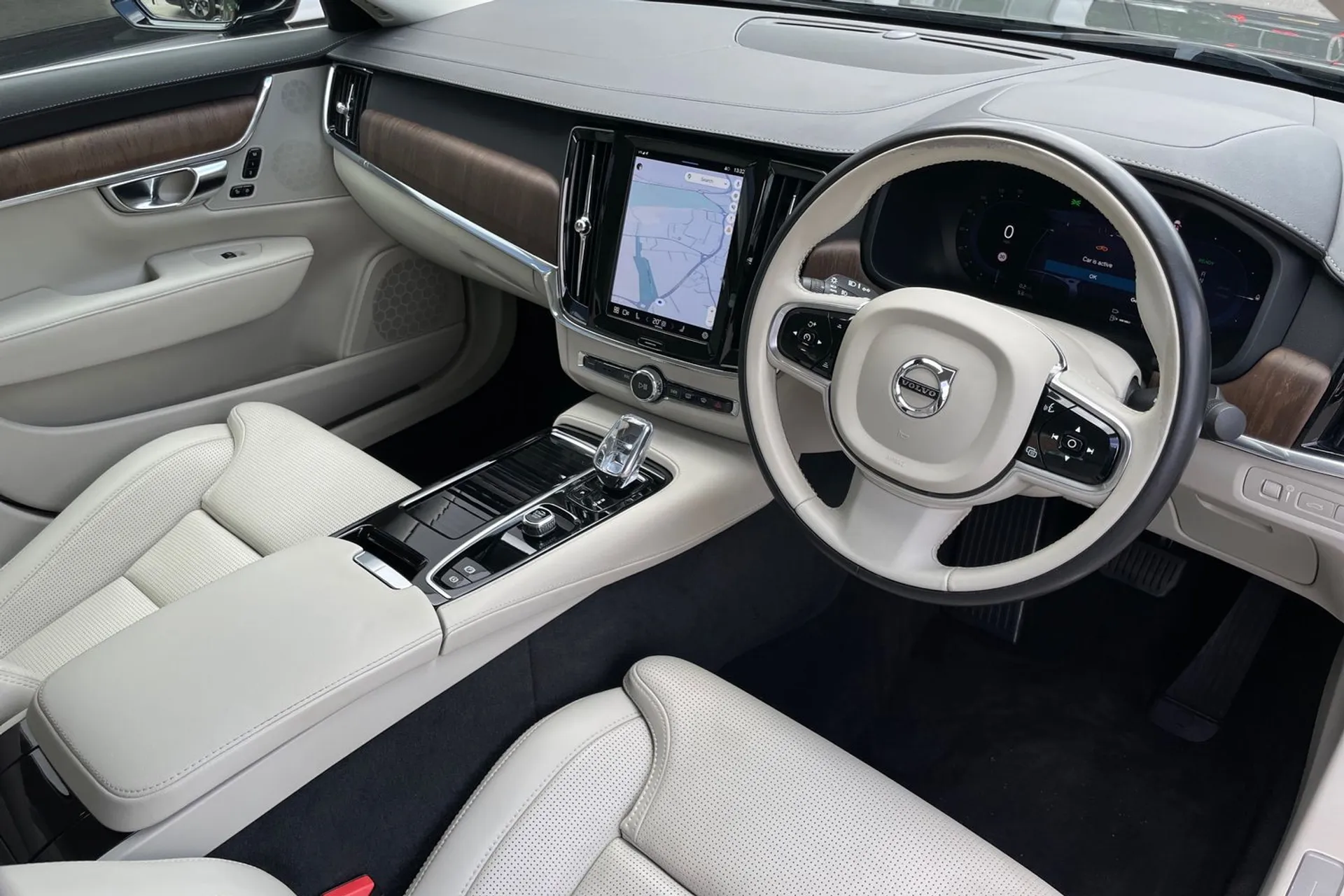 Volvo S90 thumbnail image number 5