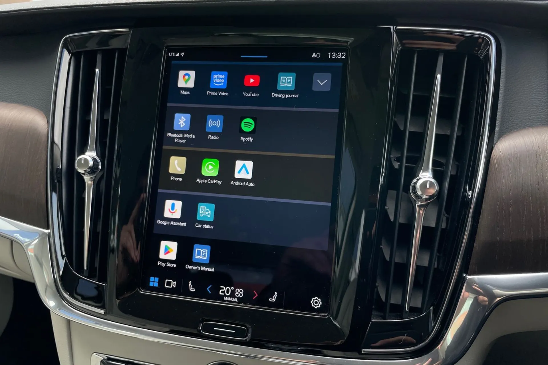 Volvo S90 thumbnail image number 40