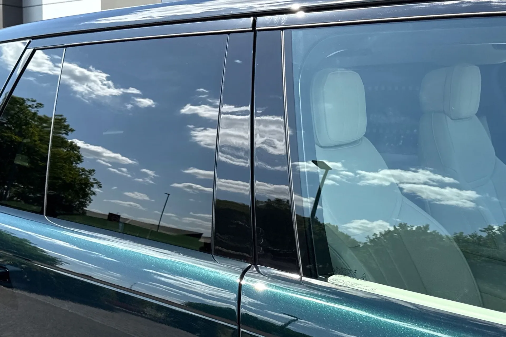 LAND ROVER RANGE ROVER thumbnail image number 35