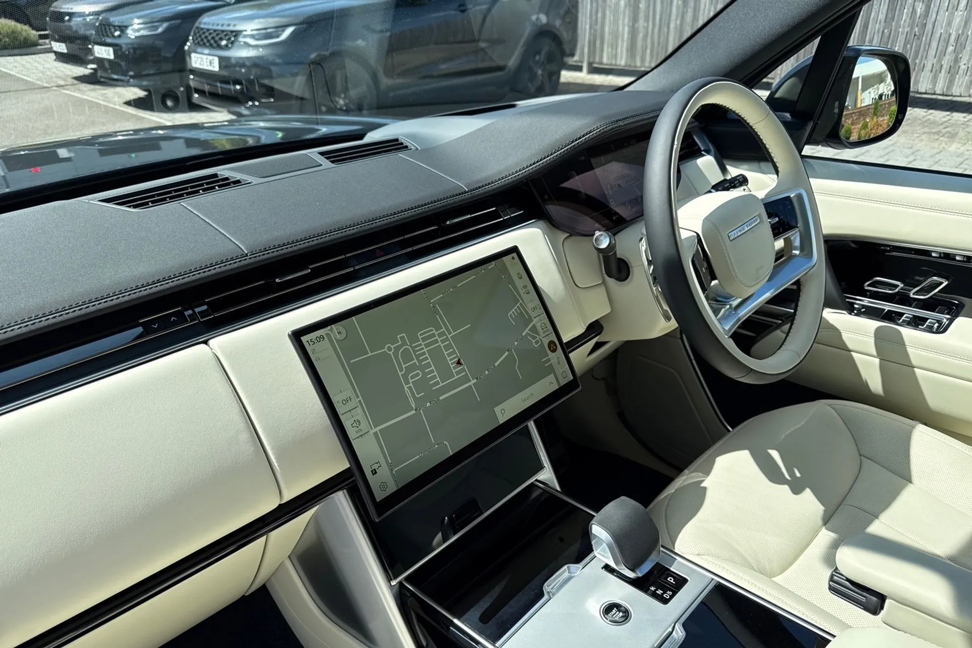 LAND ROVER RANGE ROVER thumbnail image number 50