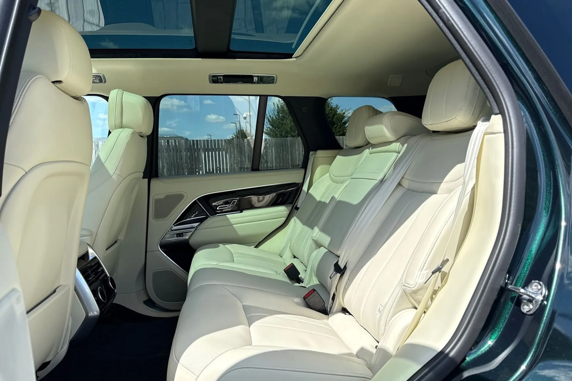 LAND ROVER RANGE ROVER thumbnail image number 47